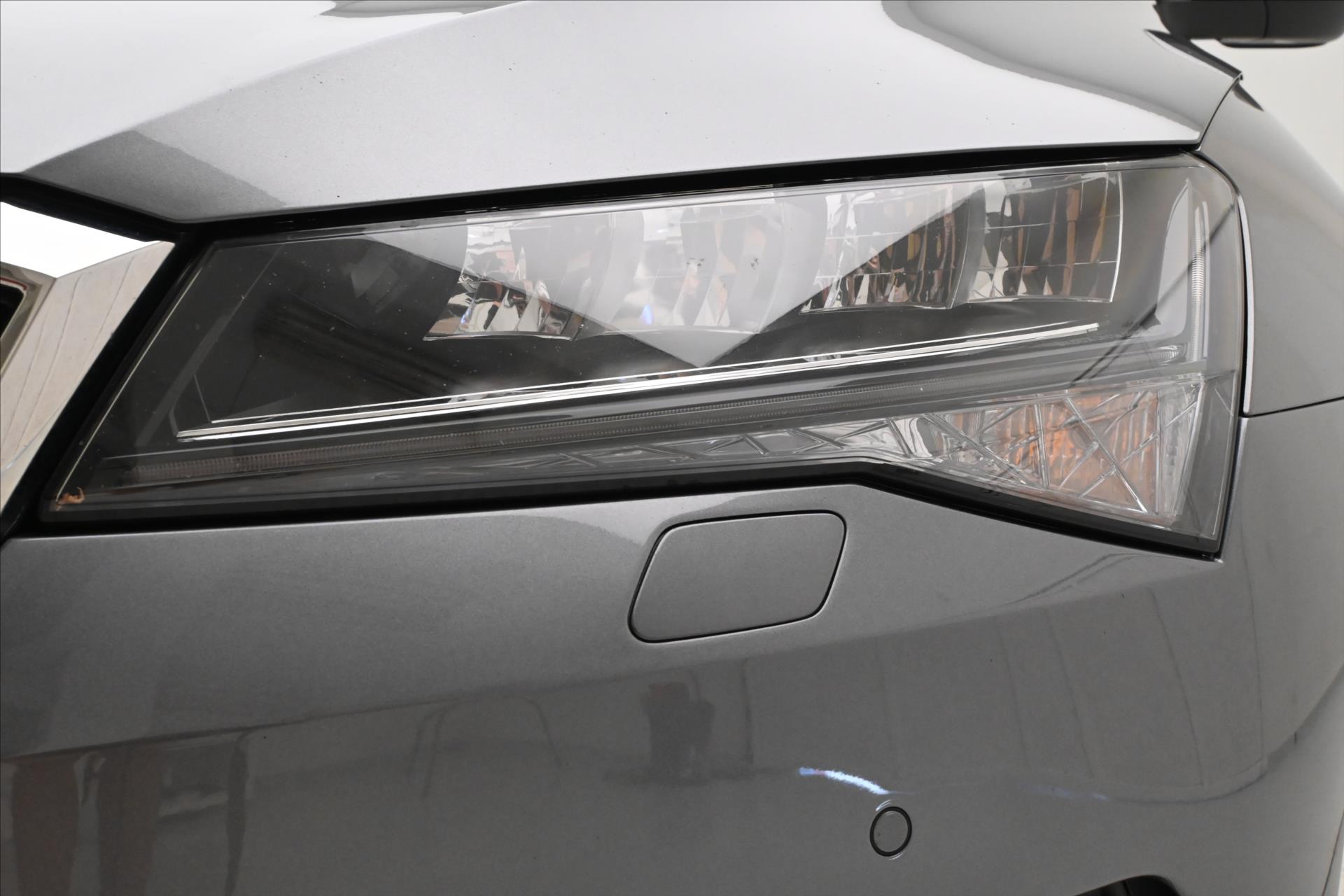 Hlavní fotografie vozu Škoda Superb 2,0 TDI 110 kW DSG Style Záruka až 5 let (29)