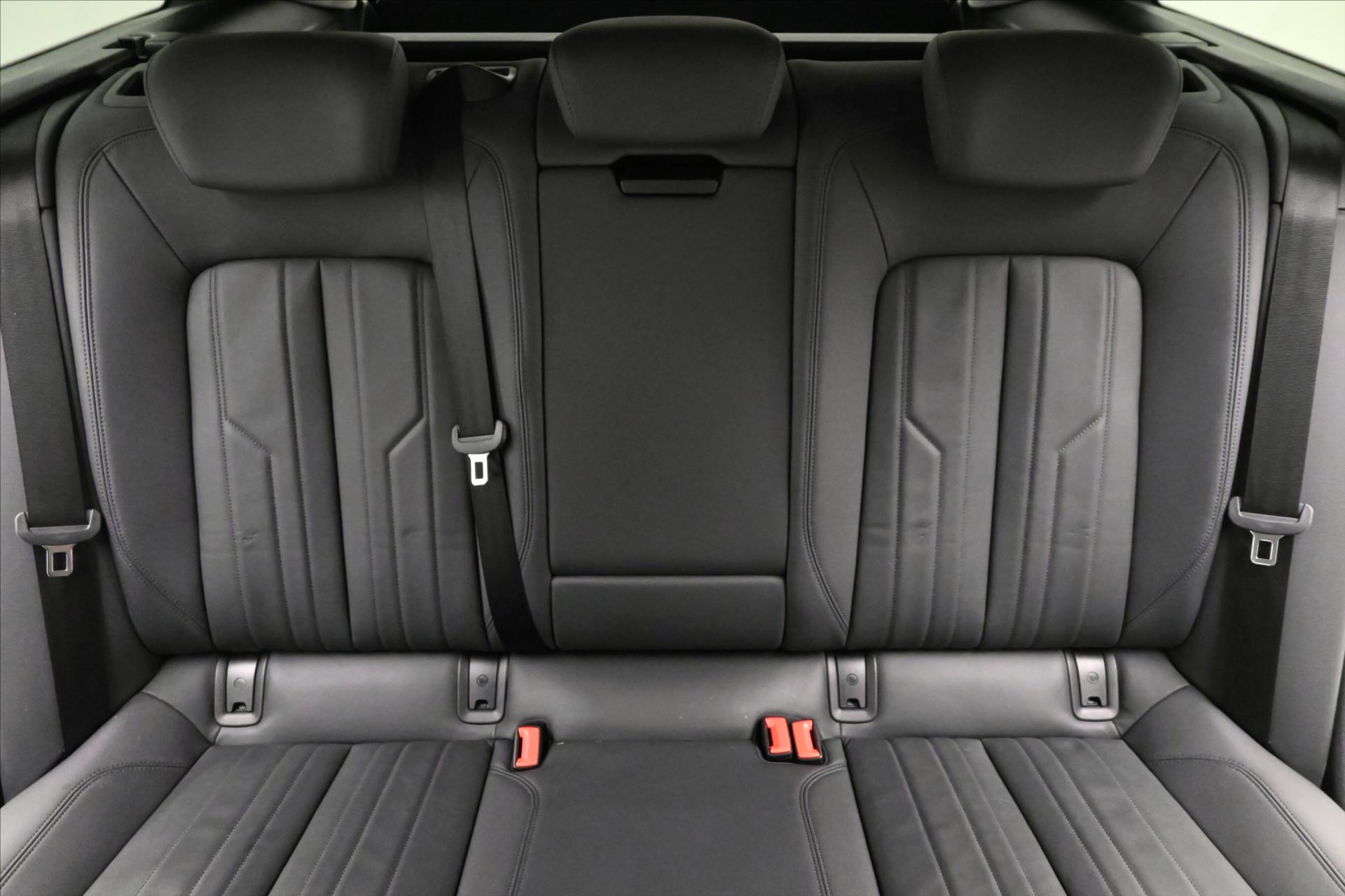 Hlavní fotografie vozu Audi A6 2,0 TDI 150 kW S-Tronic Záruka až 5 let (27)