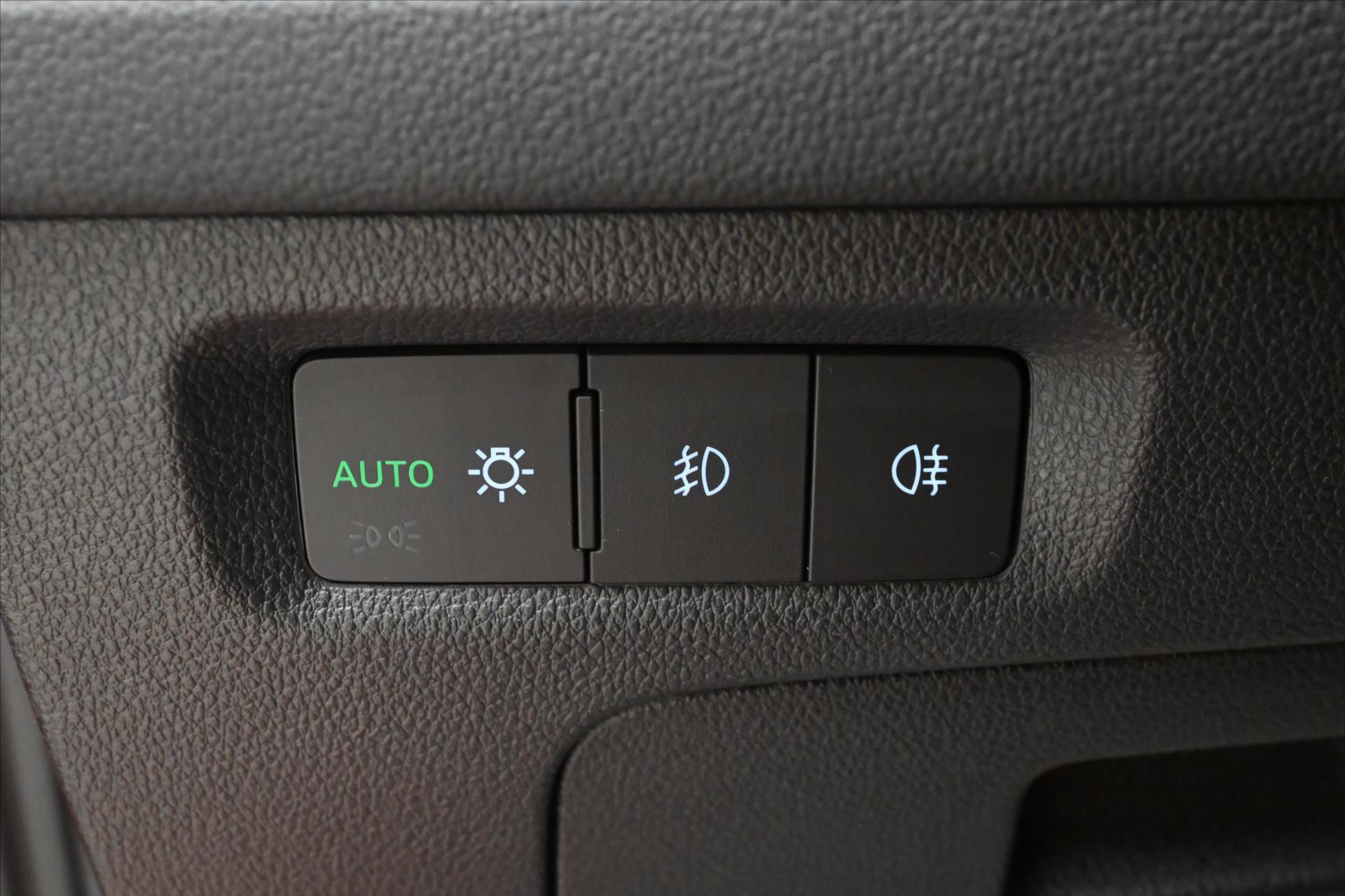 Main photo of the car Skoda Octavia 2.0 TDI 110kW DSG Ambition Warranty up to 5 years (25)