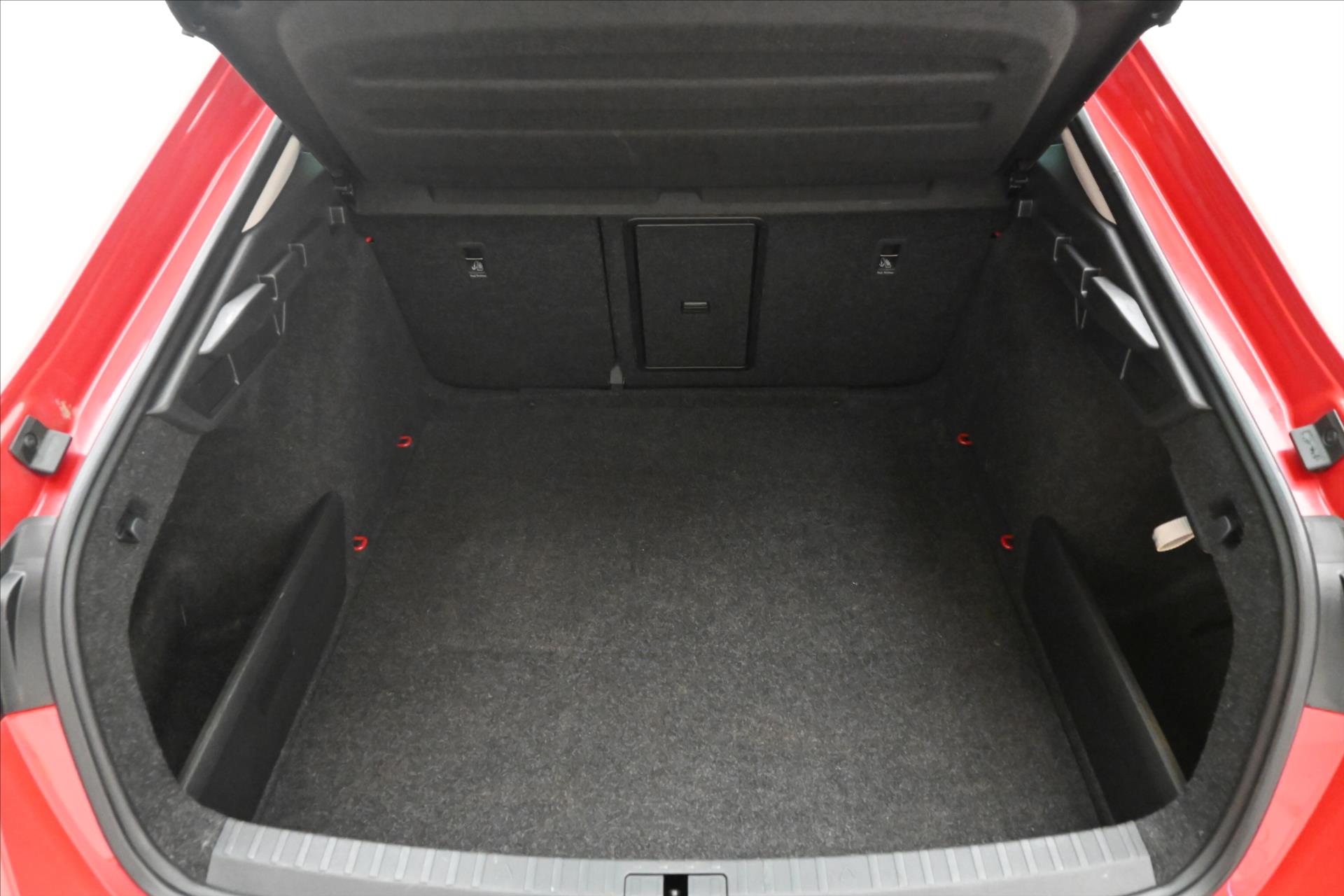 Hlavní fotografie vozu Škoda Octavia 2,0 TDI 110kW DSG VIRTUAL NAVI Záruka až 5 let (11)