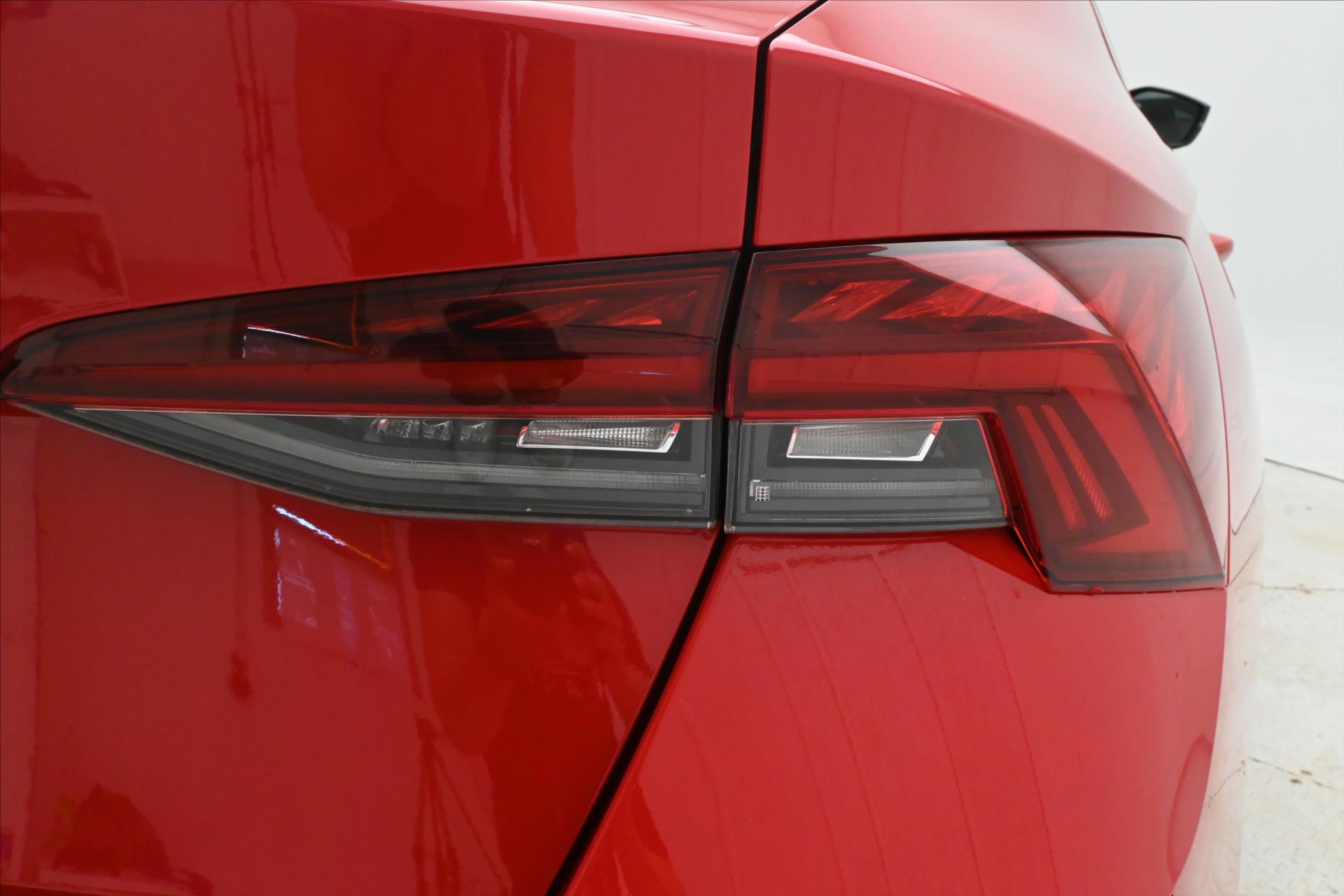 Hlavní fotografie vozu Škoda Octavia 2,0 TDI 110kW DSG VIRTUAL NAVI Záruka až 5 let (29)