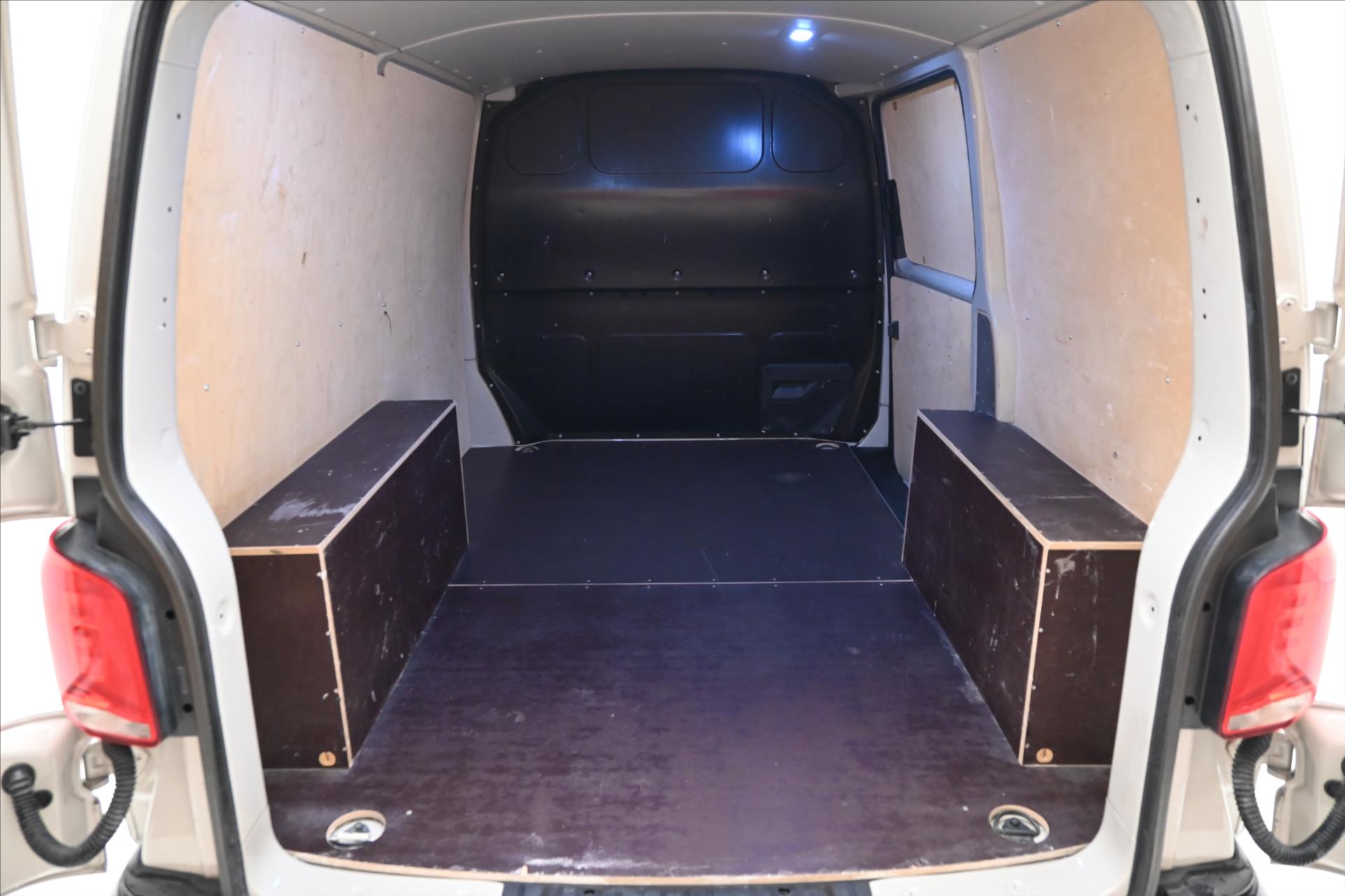 Main photo of the car Volkswagen Transporter 2.0 TDI 110kW Climate Cruise Control Warranty up to 5 years (10)