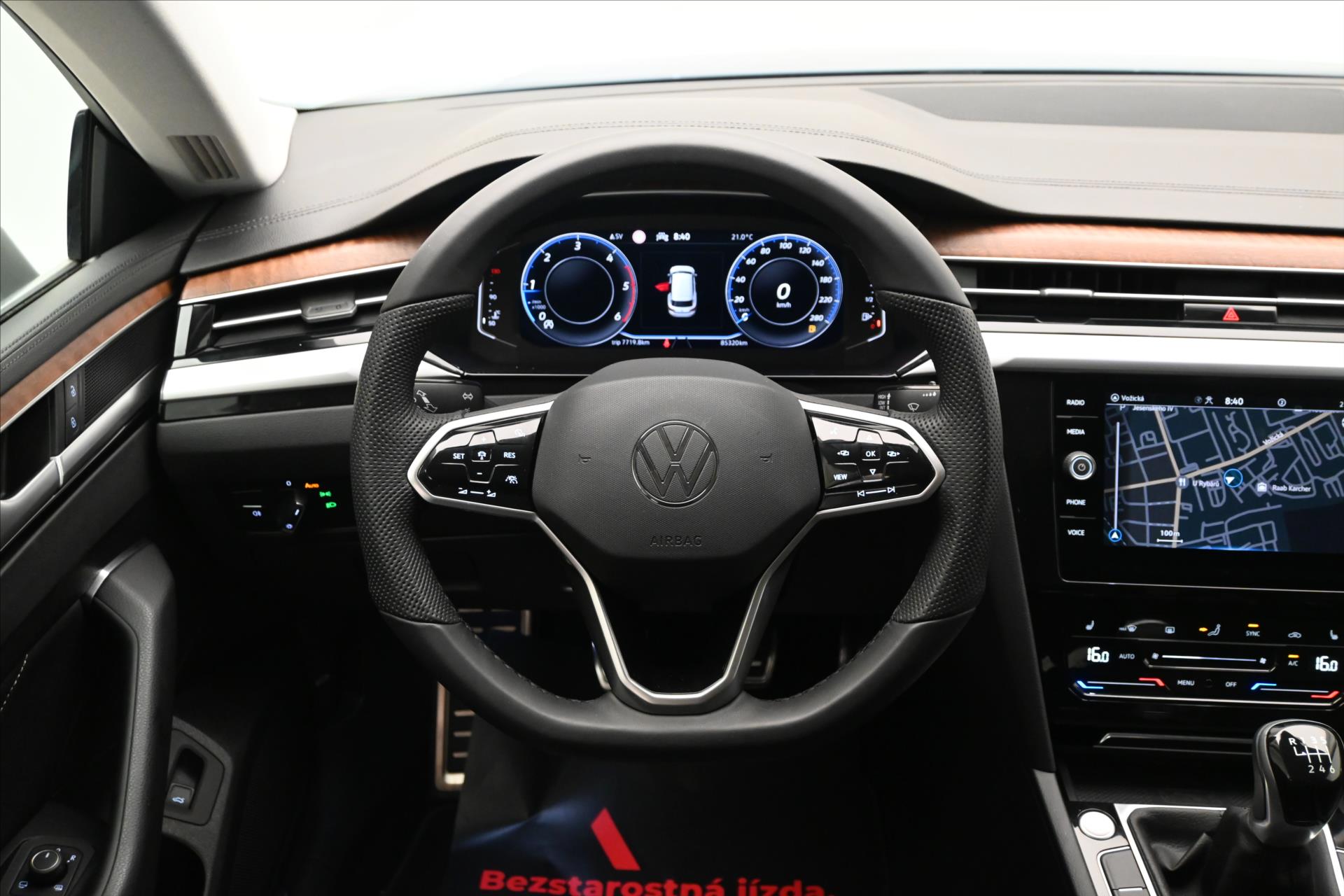 Hlavní fotografie vozu Volkswagen Arteon Shooting Brake 2,0 TDI 110 kW Elegance Záruka až 5 let (18)