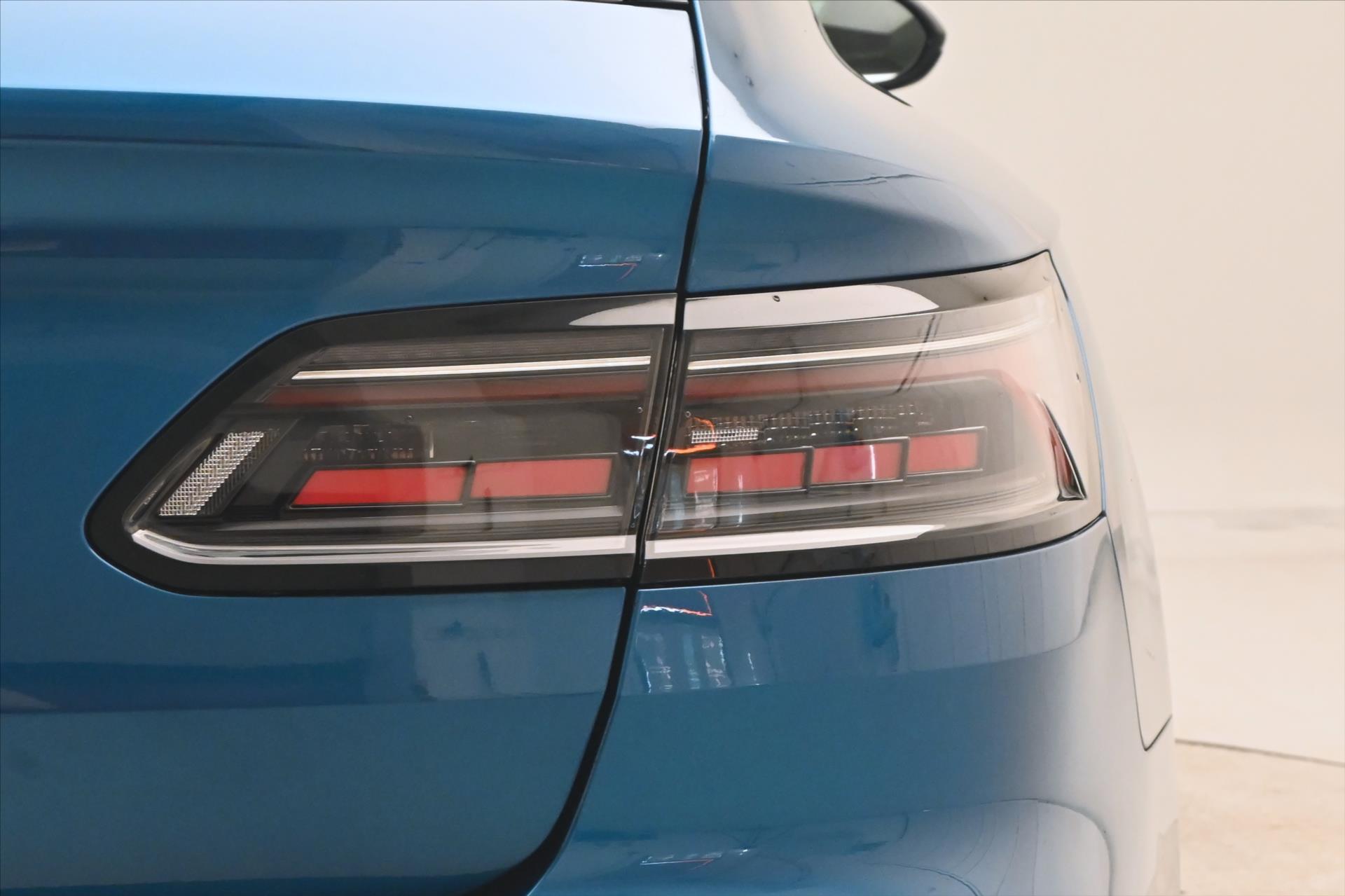 Hlavní fotografie vozu Volkswagen Arteon Shooting Brake 2,0 TDI 110 kW Elegance Záruka až 5 let (31)