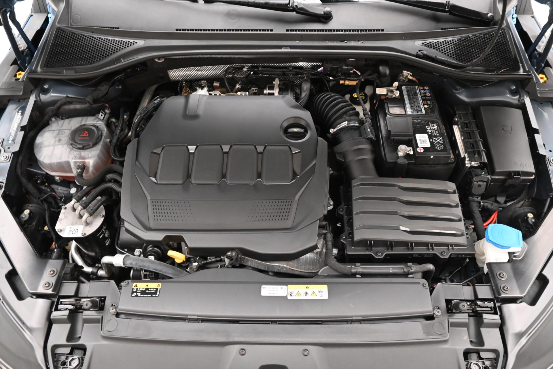 Hlavní fotografie vozu Volkswagen Arteon Shooting Brake 2,0 TDI 110 kW Elegance Záruka až 5 let (9)