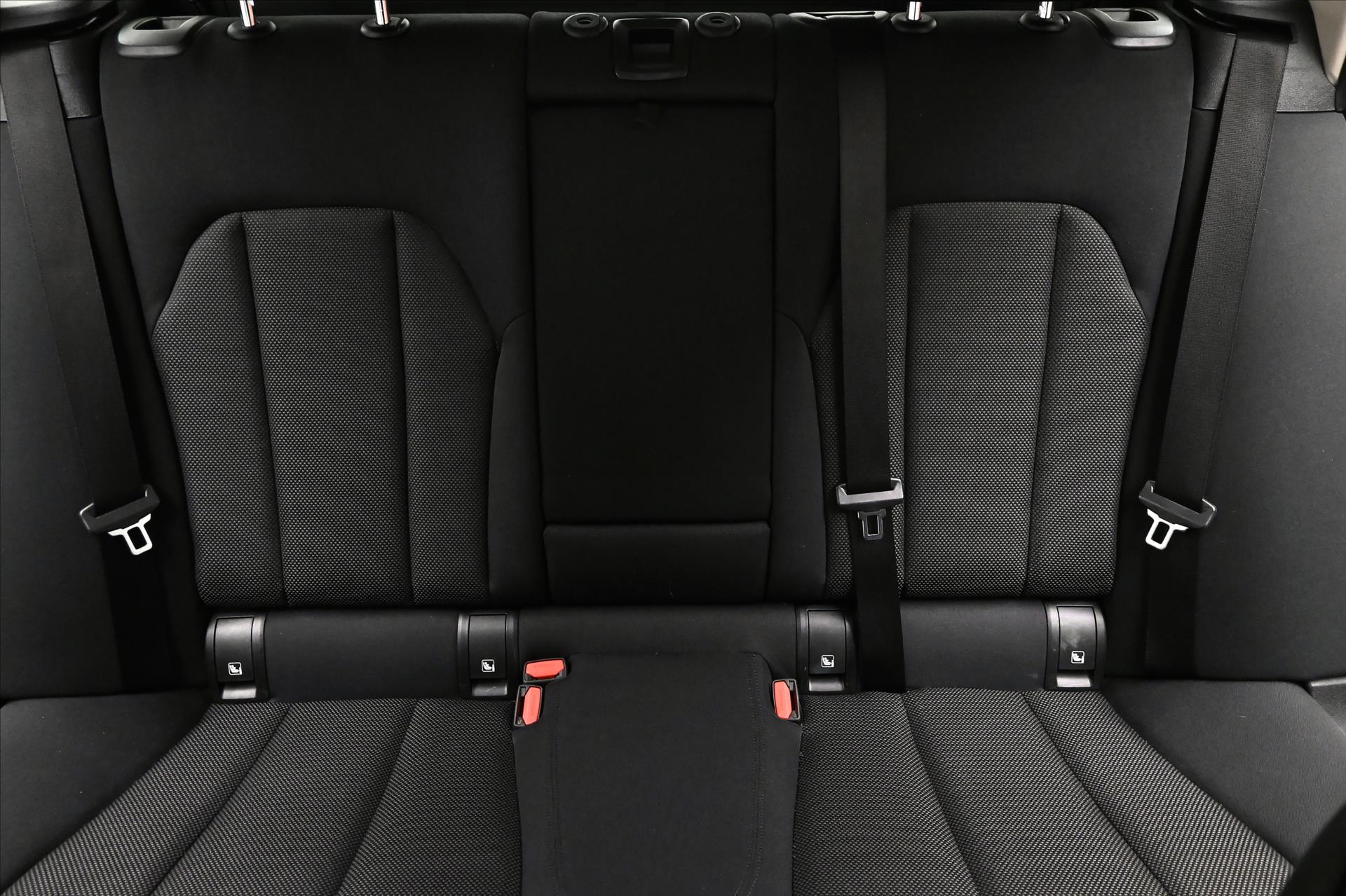 Hlavní fotografie vozu BMW Řada 3 2,0 320d 140 kW Steptronic Záruka až 5 let (28)