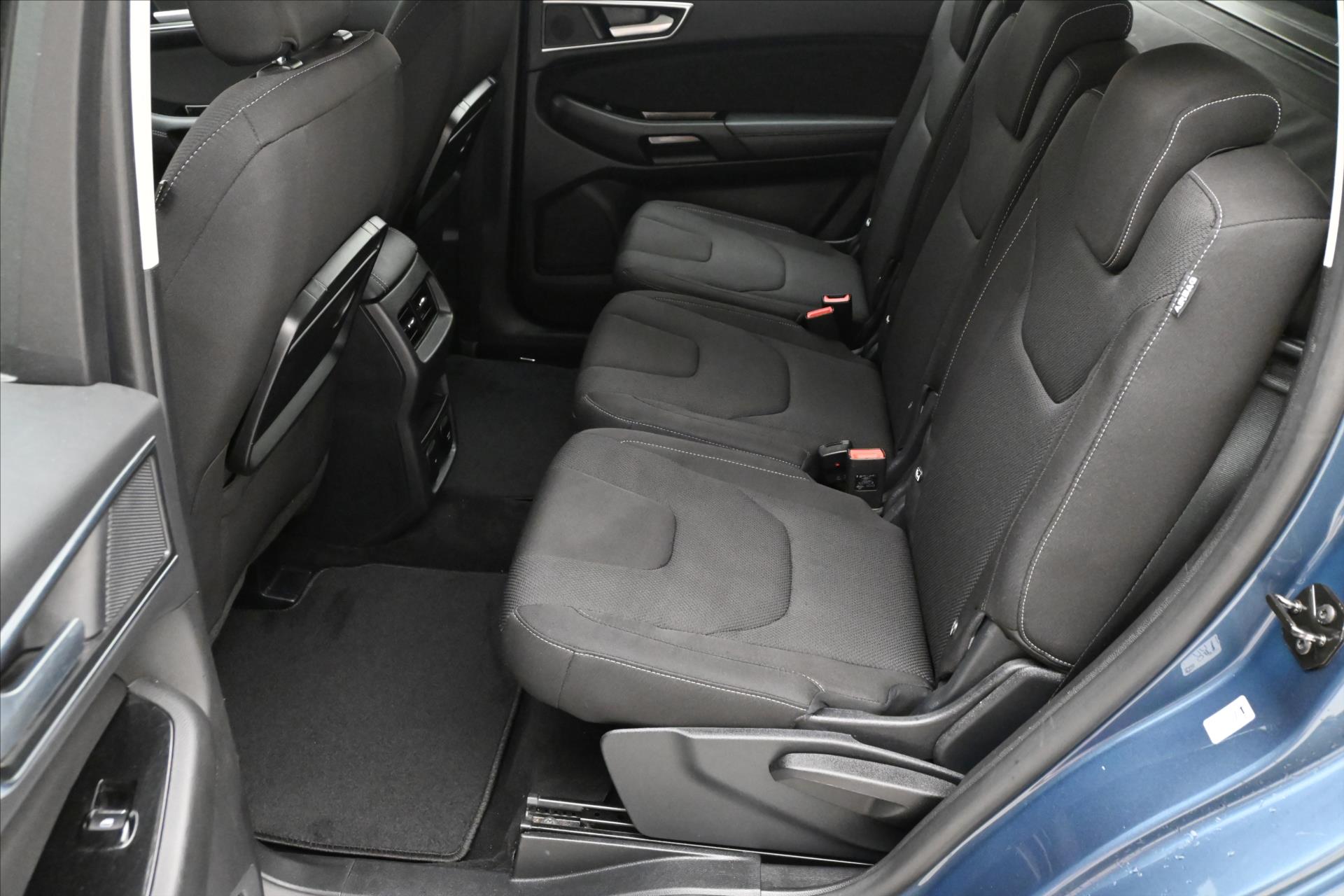 Hlavní fotografie vozu Ford S-MAX 2,5 Hybrid 140 kW AT Záruka až 5 let (15)