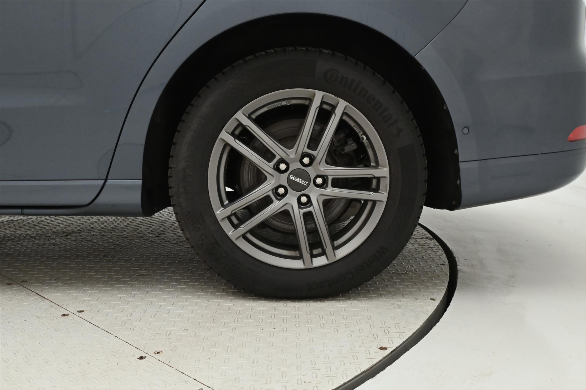 Hlavní fotografie vozu Ford S-MAX 2,5 Hybrid 140 kW AT Záruka až 5 let (31)