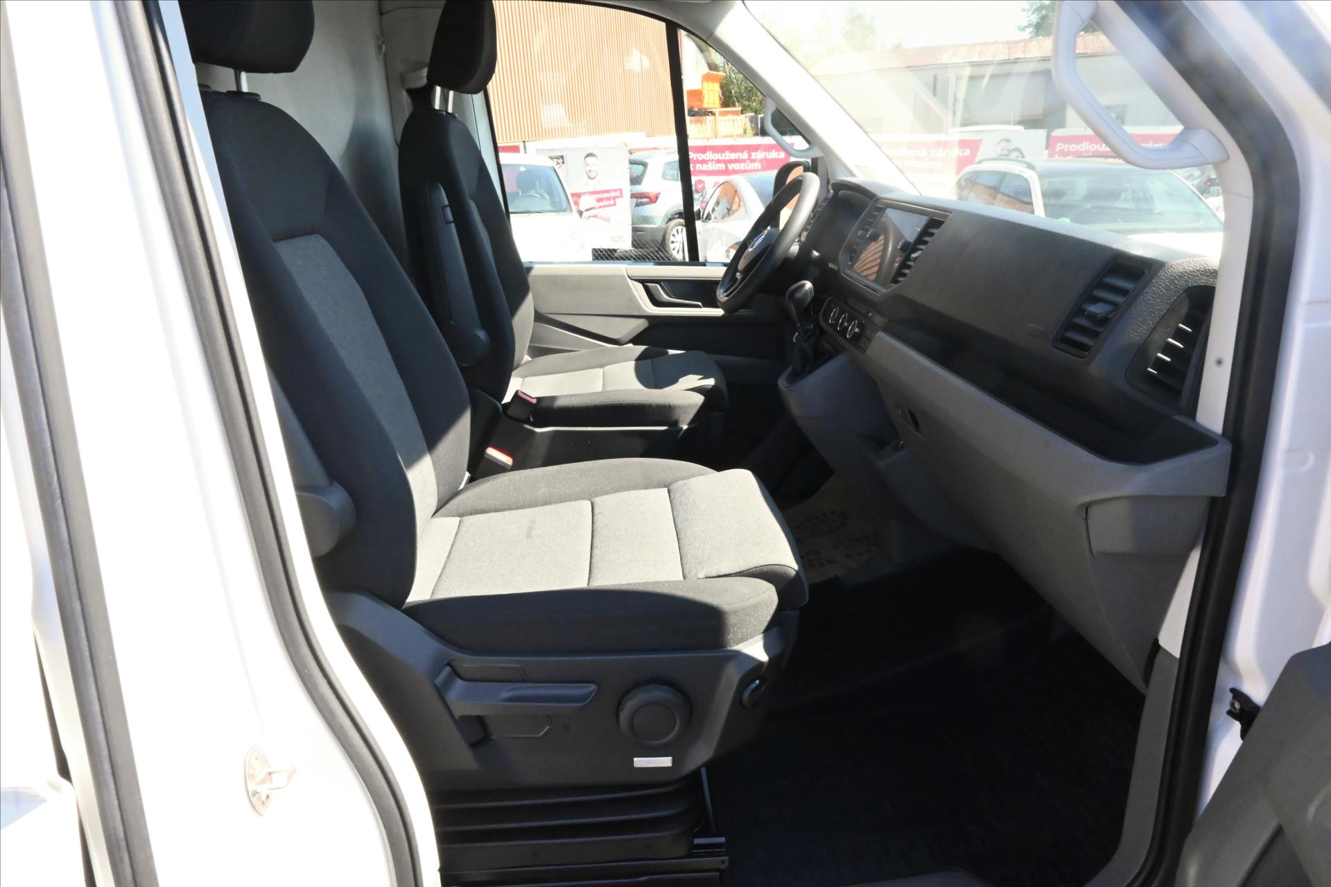 Hlavní fotografie vozu Volkswagen Crafter 2,0 TDI 130kW DSG L2H2 Záruka až 5 let (14)