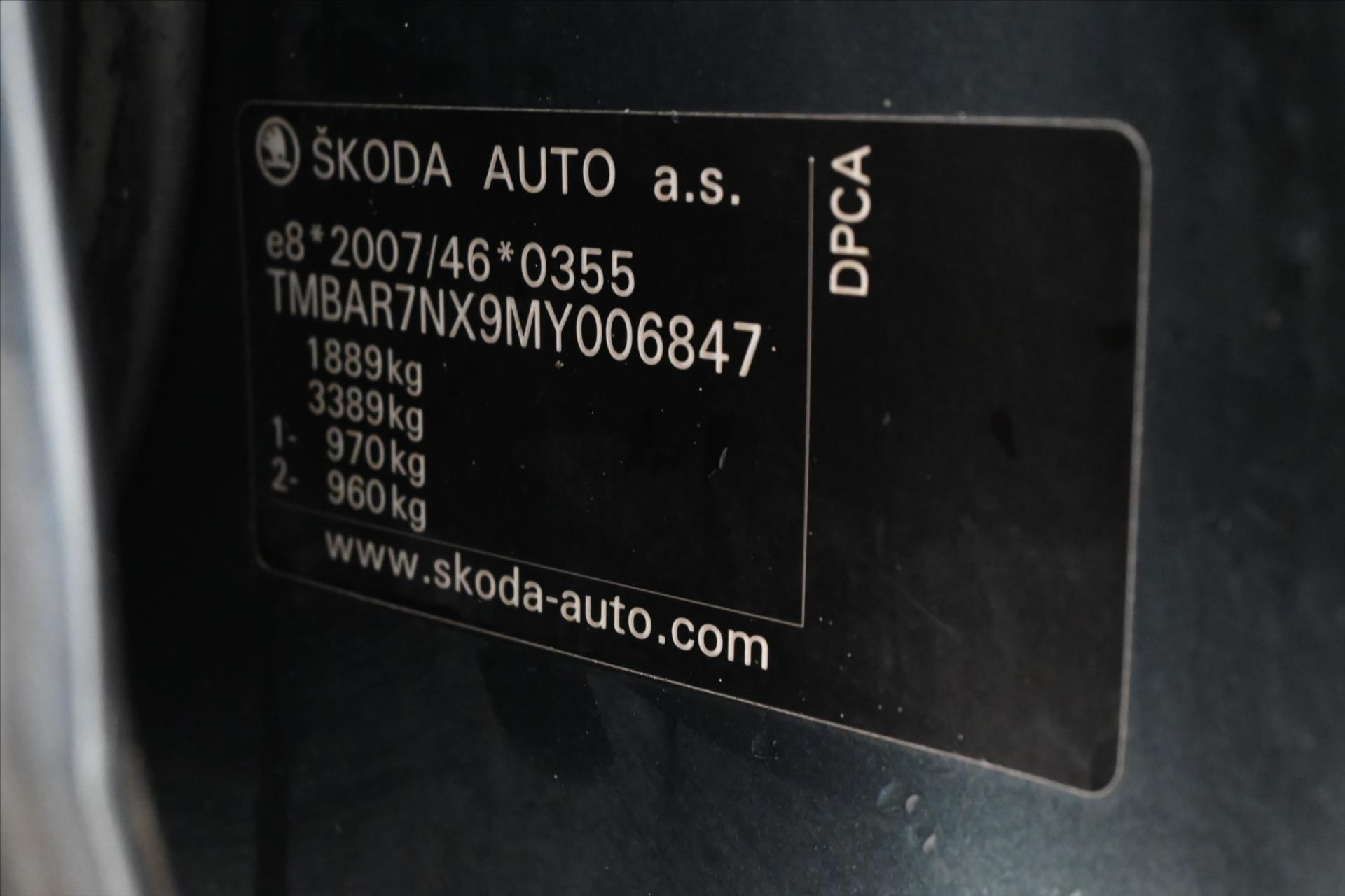 Hlavní fotografie vozu Škoda Octavia 1,5 TSI 110 kW Ambition Záruka až 5 let (12)