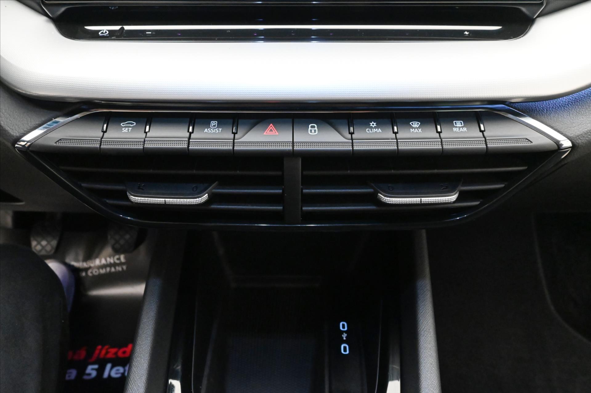 Hlavní fotografie vozu Škoda Octavia 1,5 TSI 110kW Ambition Záruka až 5 let (21)