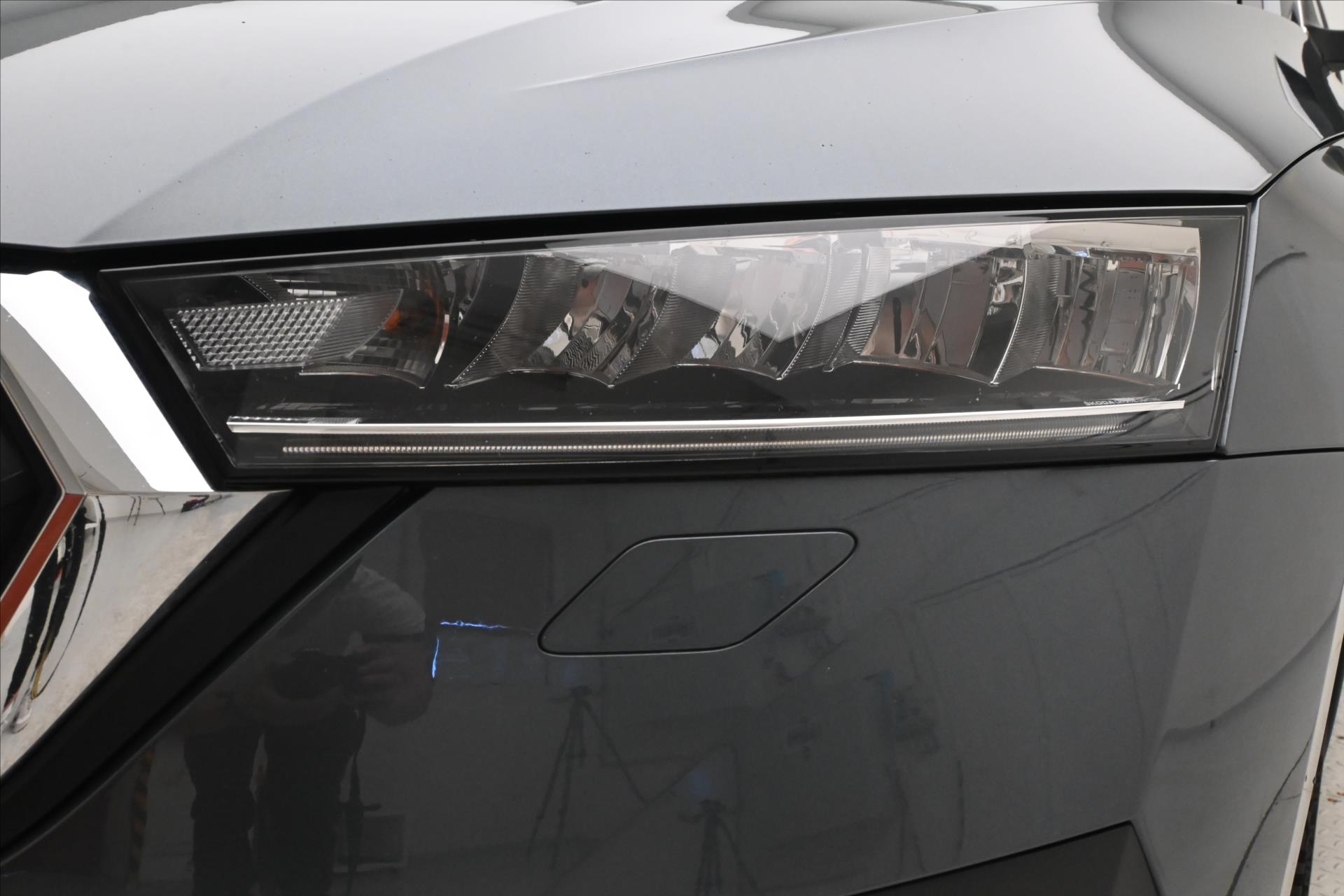 Hlavní fotografie vozu Škoda Octavia 1,5 TSI 110kW Ambition Záruka až 5 let (28)