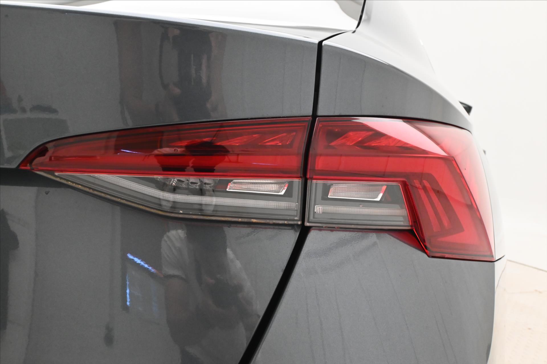 Hlavní fotografie vozu Škoda Octavia 1,5 TSI 110kW Ambition Záruka až 5 let (29)