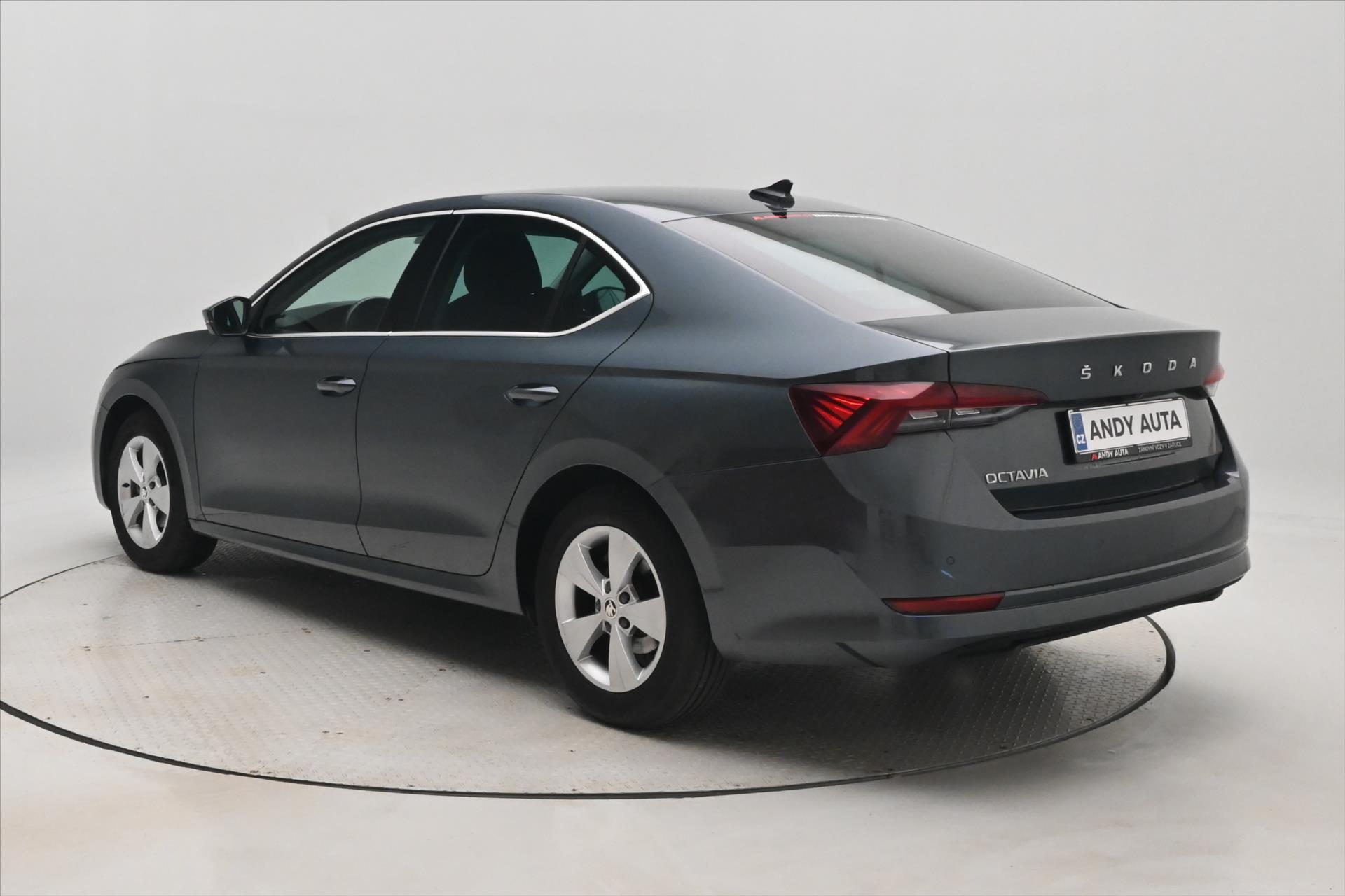Hlavní fotografie vozu Škoda Octavia 1,5 TSI 110kW Ambition Záruka až 5 let (7)