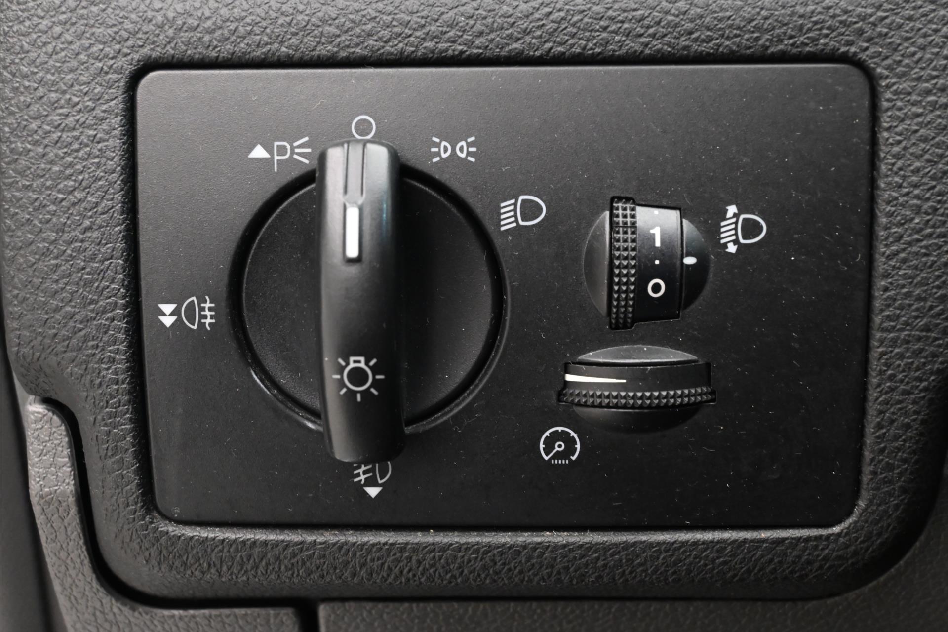 Hlavní fotografie vozu Ford Kuga 2,0 TDCI 103 kW Tažné (24)