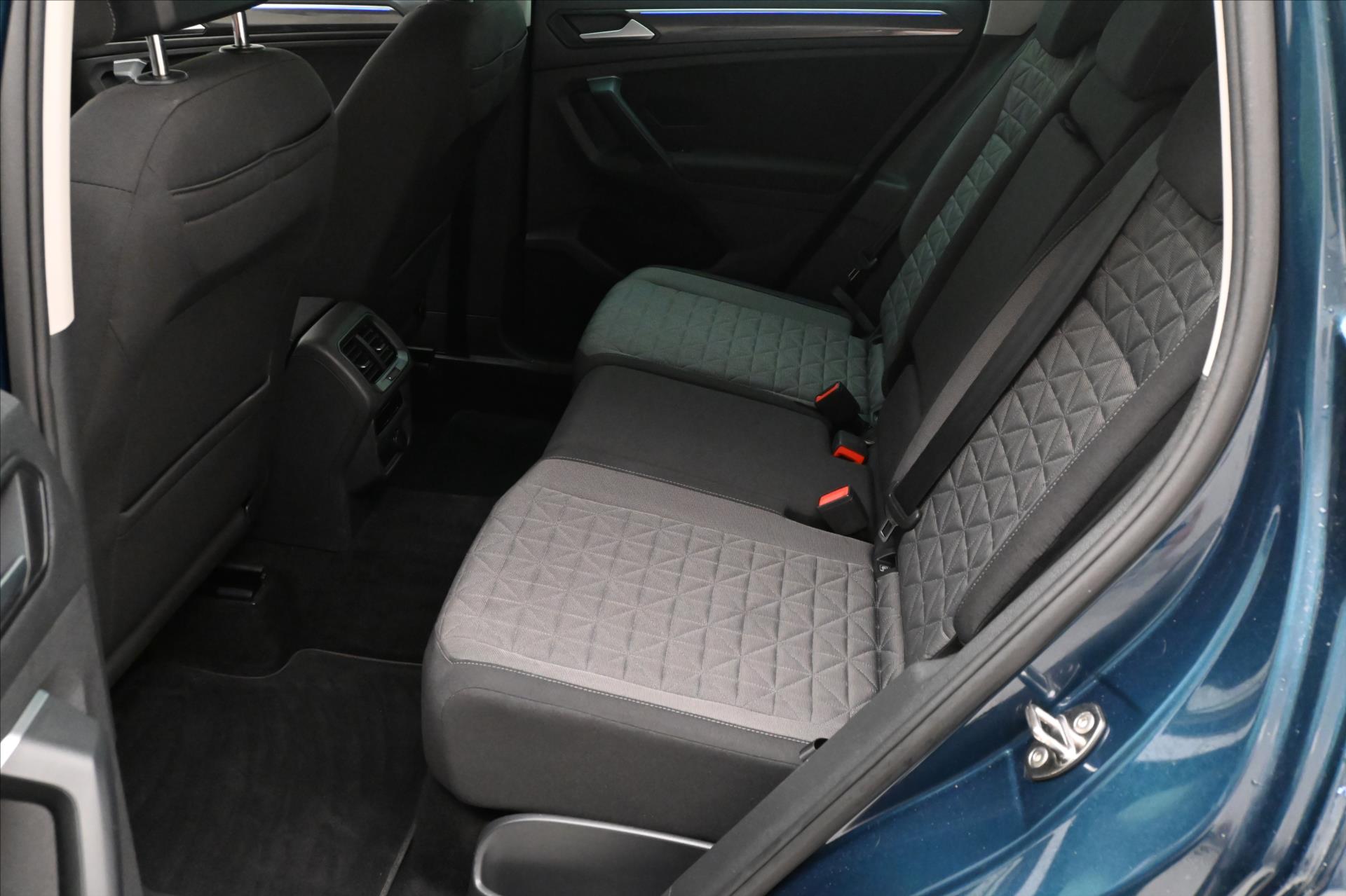 Main photo of the car Volkswagen Tiguan 2.0 TDI 110 kW LIFE Warranty up to 5 years (14)