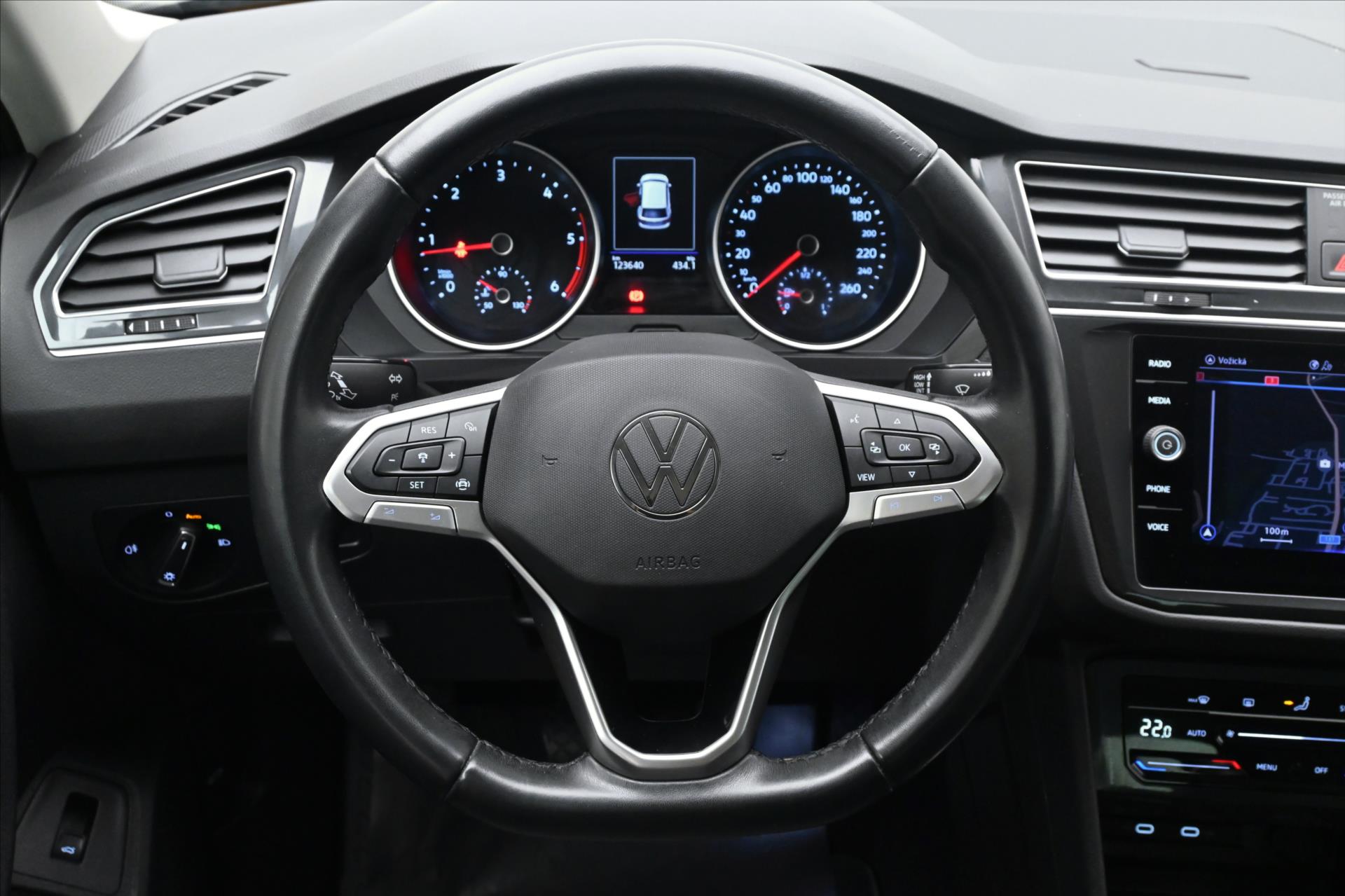 Main photo of the car Volkswagen Tiguan 2.0 TDI 110 kW LIFE Warranty up to 5 years (18)