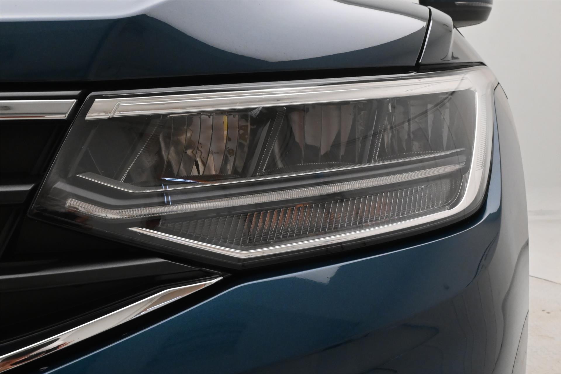 Main photo of the car Volkswagen Tiguan 2.0 TDI 110 kW LIFE Warranty up to 5 years (30)