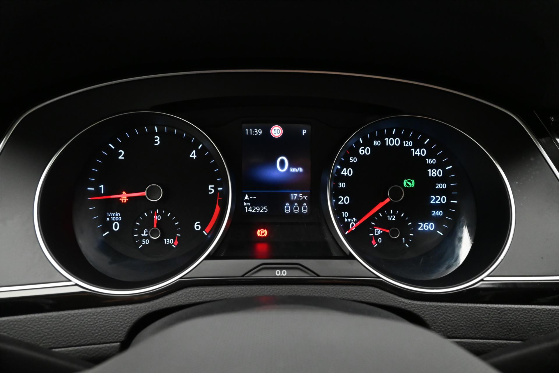 Hlavní fotografie vozu Volkswagen Passat 2,0 TDI 110 kW DSG Business Záruka až 5 let (17)