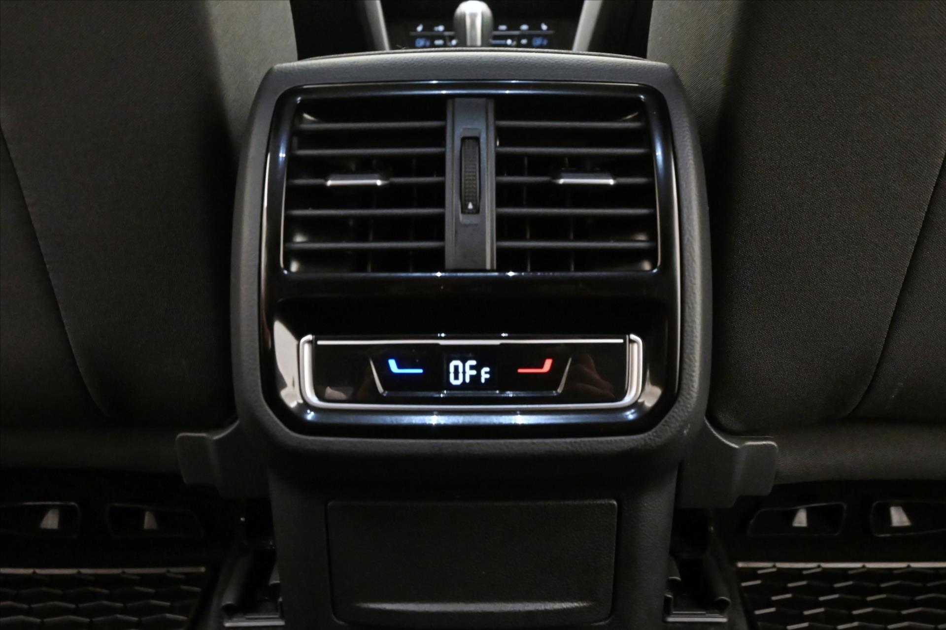 Hlavní fotografie vozu Volkswagen Passat 2,0 TDI 110 kW DSG Business Záruka až 5 let (23)