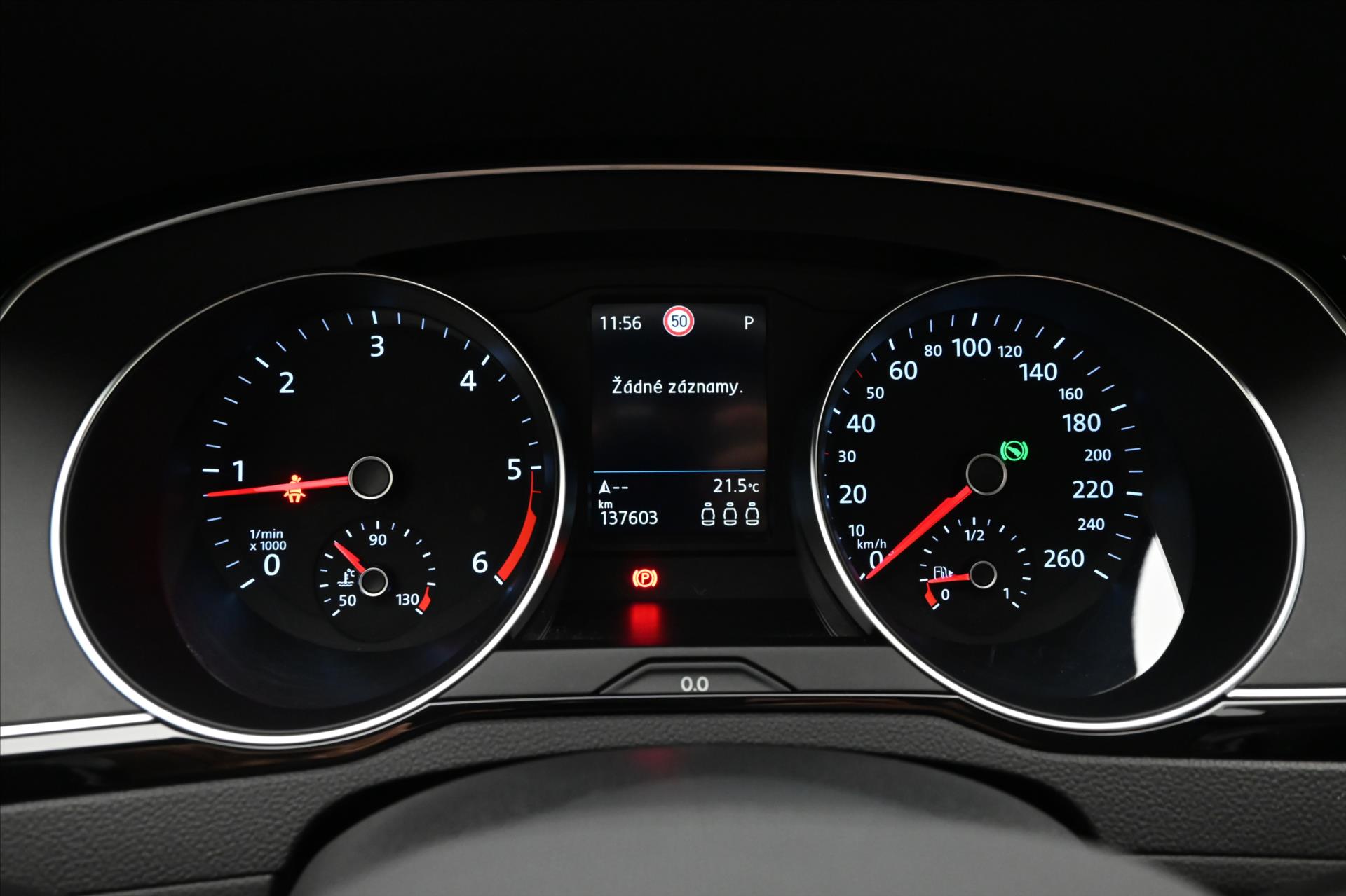 Hlavní fotografie vozu Volkswagen Passat 2,0 TDI 110 kW DSG Business Záruka až 5 let (16)