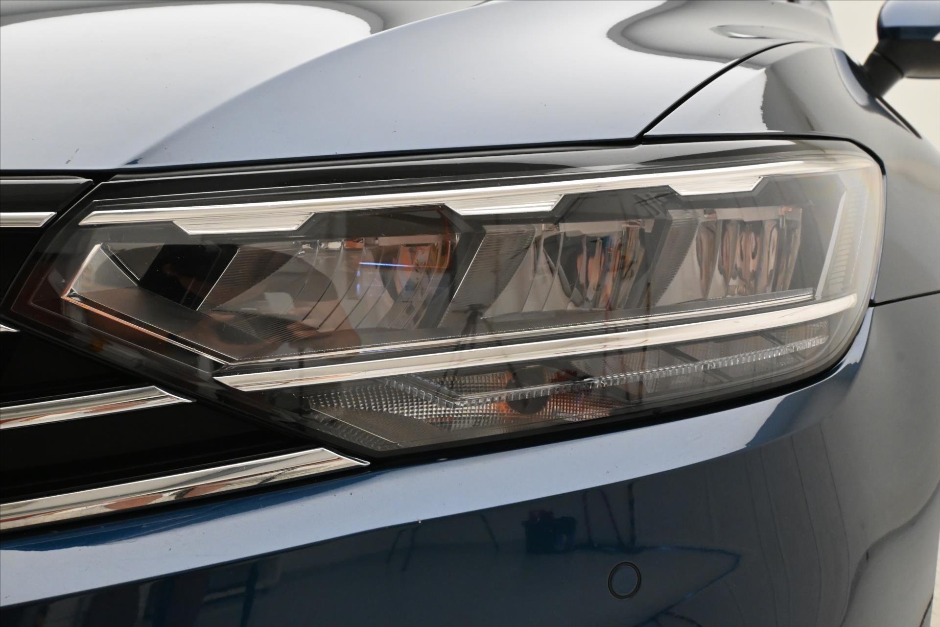 Hlavní fotografie vozu Volkswagen Passat 2,0 TDI 110 kW DSG Business Záruka až 5 let (29)
