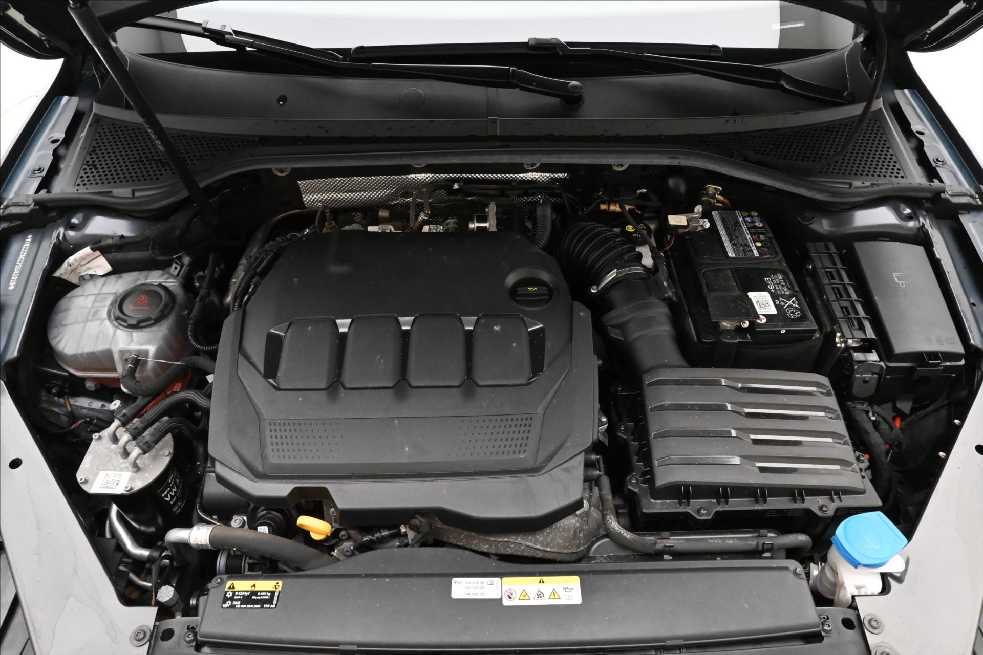 Hlavní fotografie vozu Volkswagen Passat 2,0 TDI 110 kW DSG Business Záruka až 5 let (9)