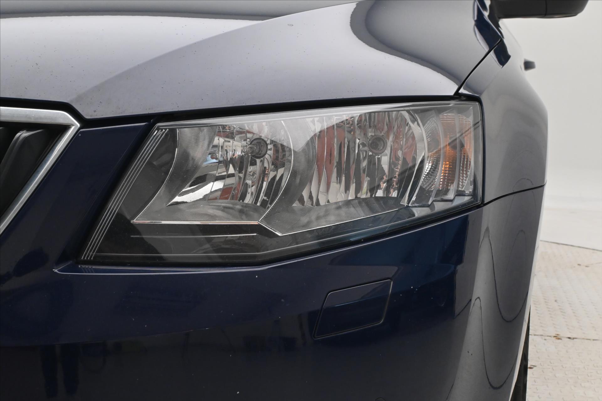 Hlavní fotografie vozu Škoda Octavia 2,0 TDI 110kW Ambition Záruka až 5 let (26)