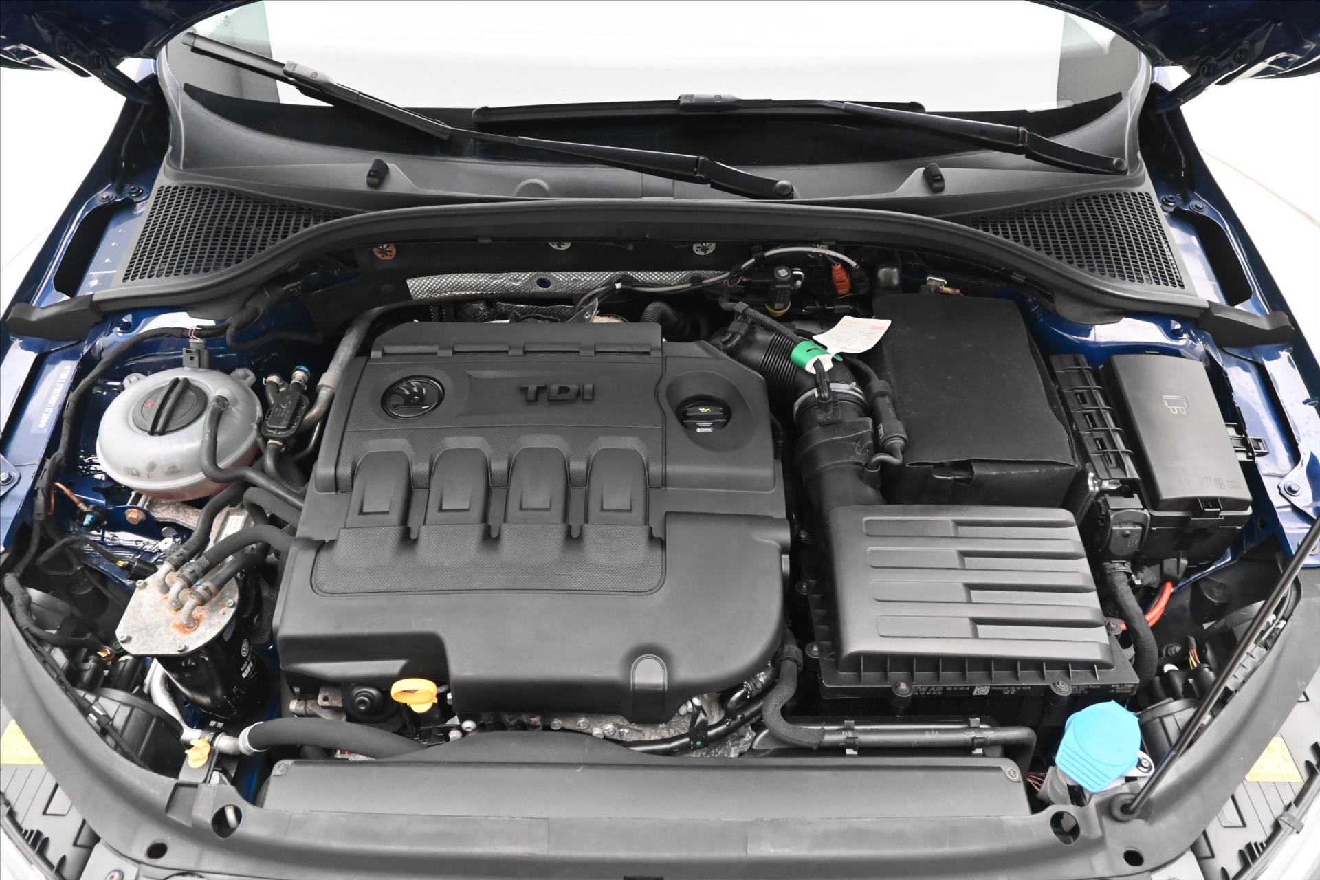 Hlavní fotografie vozu Škoda Octavia 2,0 TDI 110kW Ambition Záruka až 5 let (9)