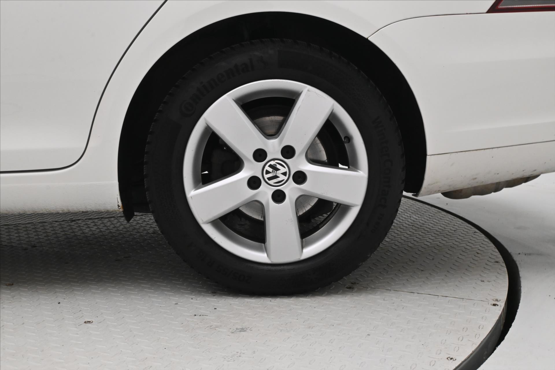 Hlavní fotografie vozu Volkswagen Golf 2,0 TDI 110 kW Trendline Záruka až 5 let (30)