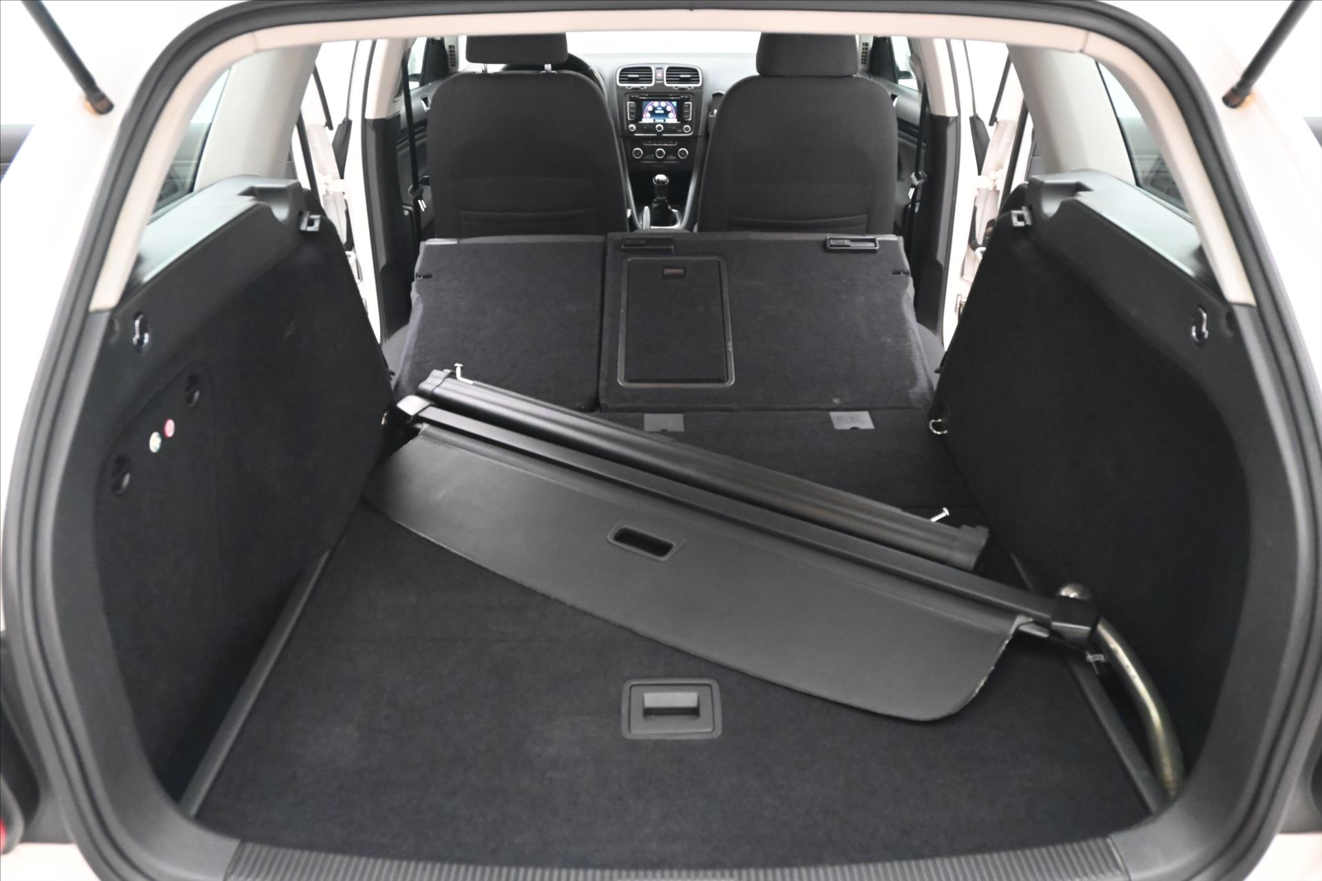 Hlavní fotografie vozu Volkswagen Golf 2,0 TDI 110kW Trendline Záruka až 5 let (11)