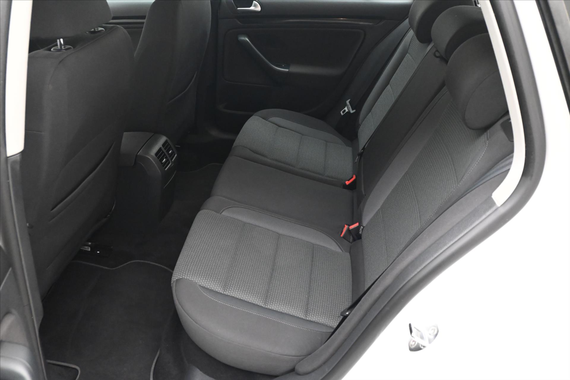 Hlavní fotografie vozu Volkswagen Golf 2,0 TDI 110kW Trendline Záruka až 5 let (14)