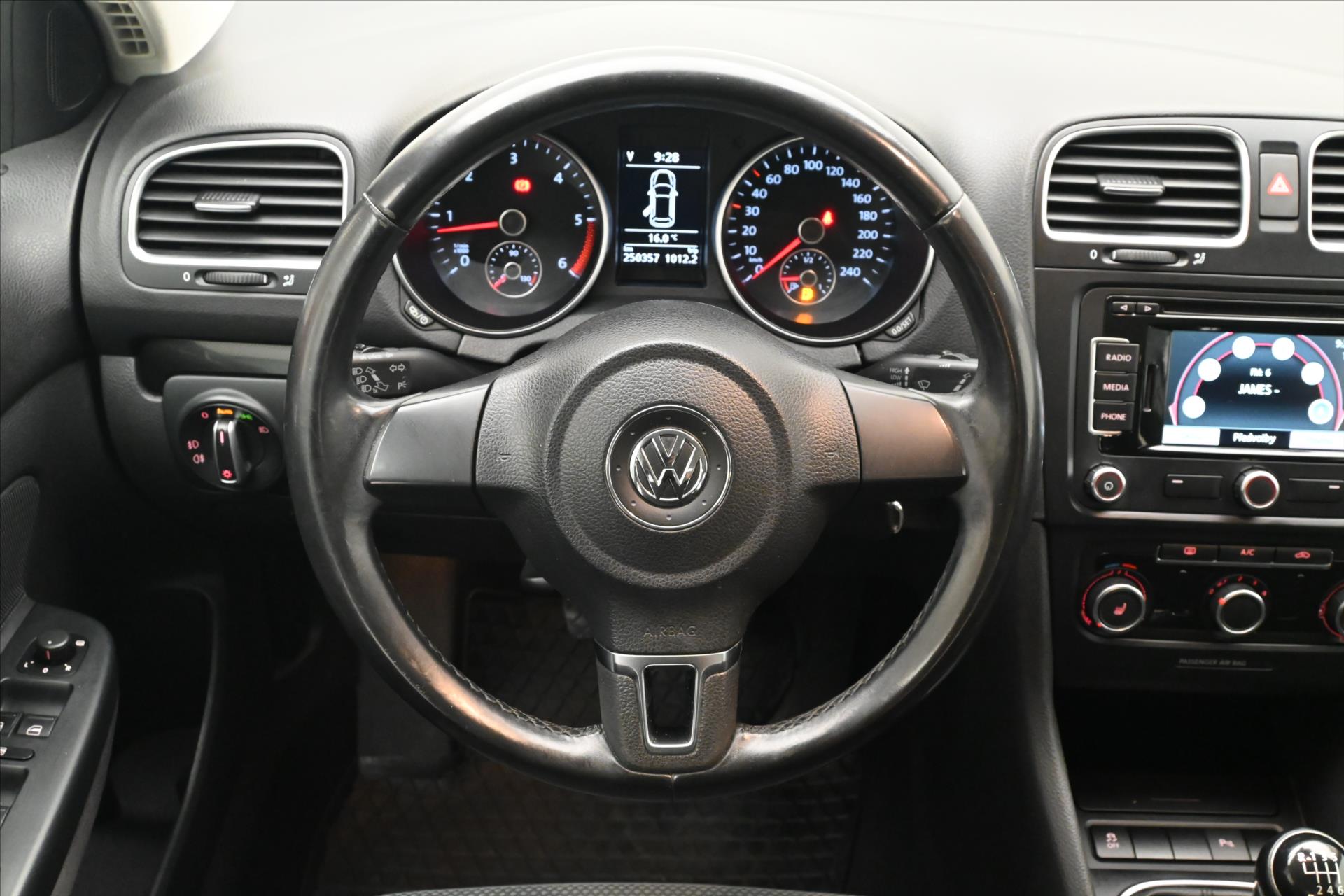 Hlavní fotografie vozu Volkswagen Golf 2,0 TDI 110kW Trendline Záruka až 5 let (18)