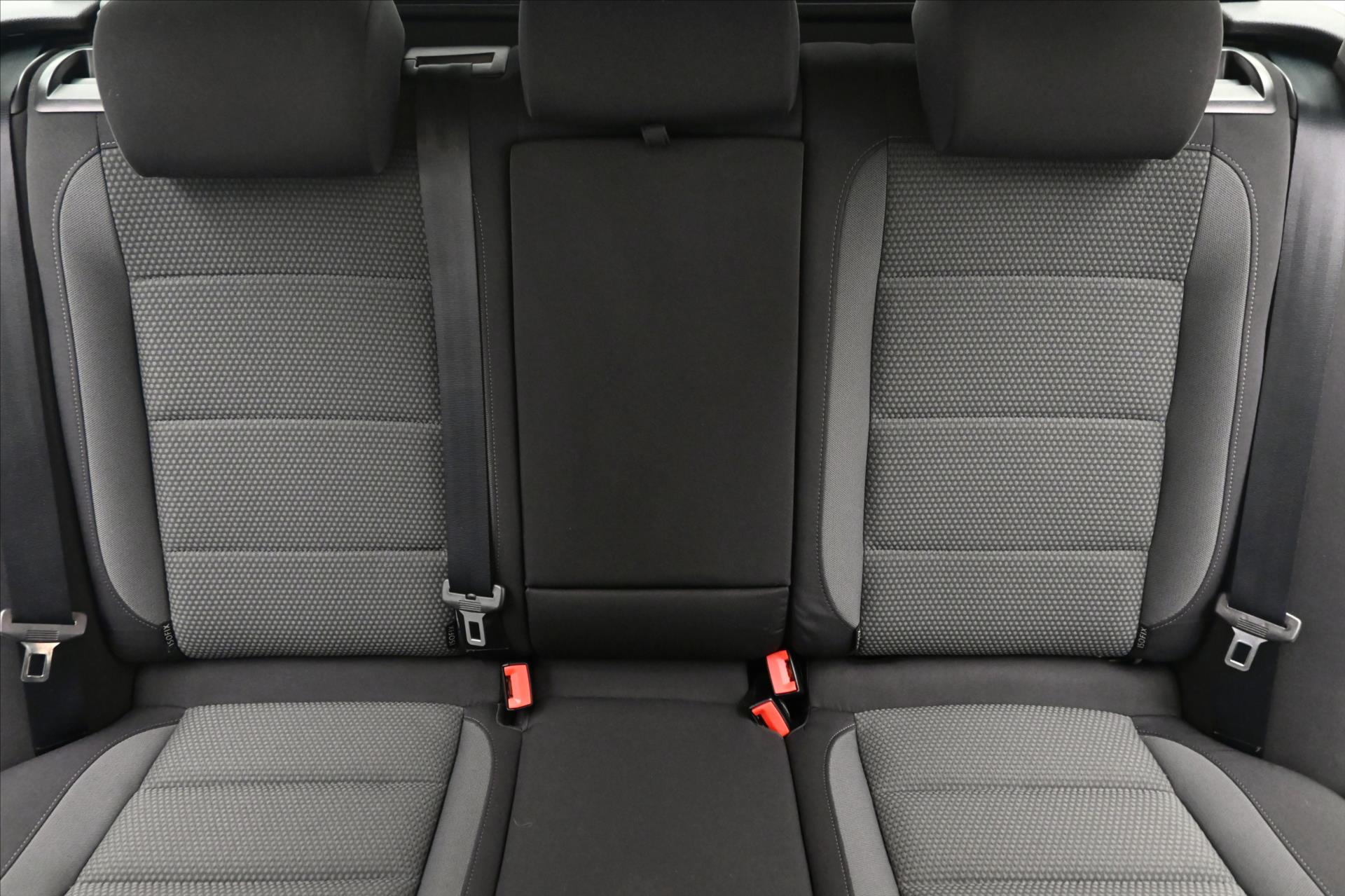 Hlavní fotografie vozu Volkswagen Golf 2,0 TDI 110kW Trendline Záruka až 5 let (26)