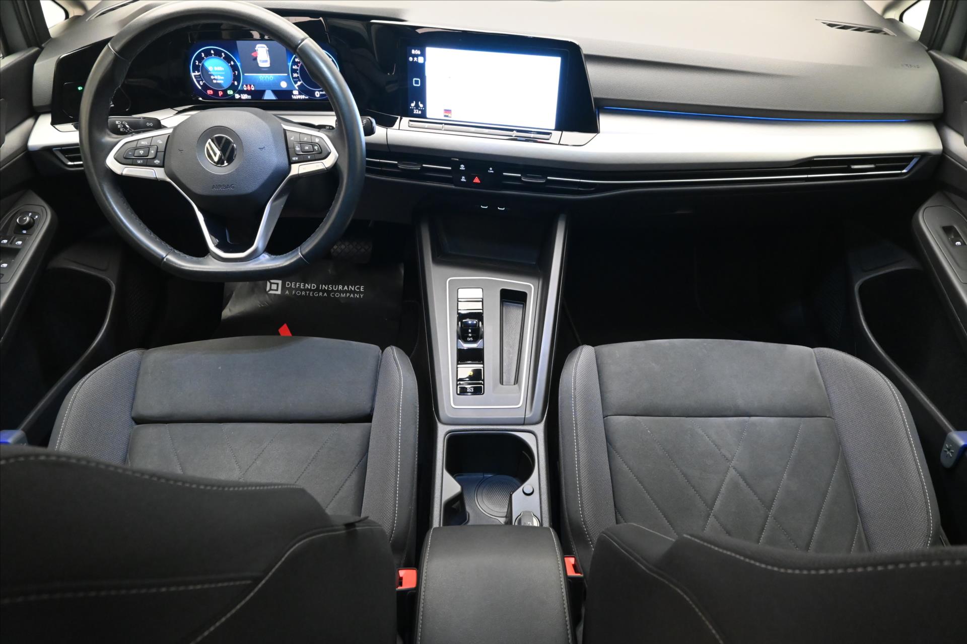 Hlavní fotografie vozu Volkswagen Golf 1,5 eTSI 96kW DSG Life Business Záruka až 5 let (15)