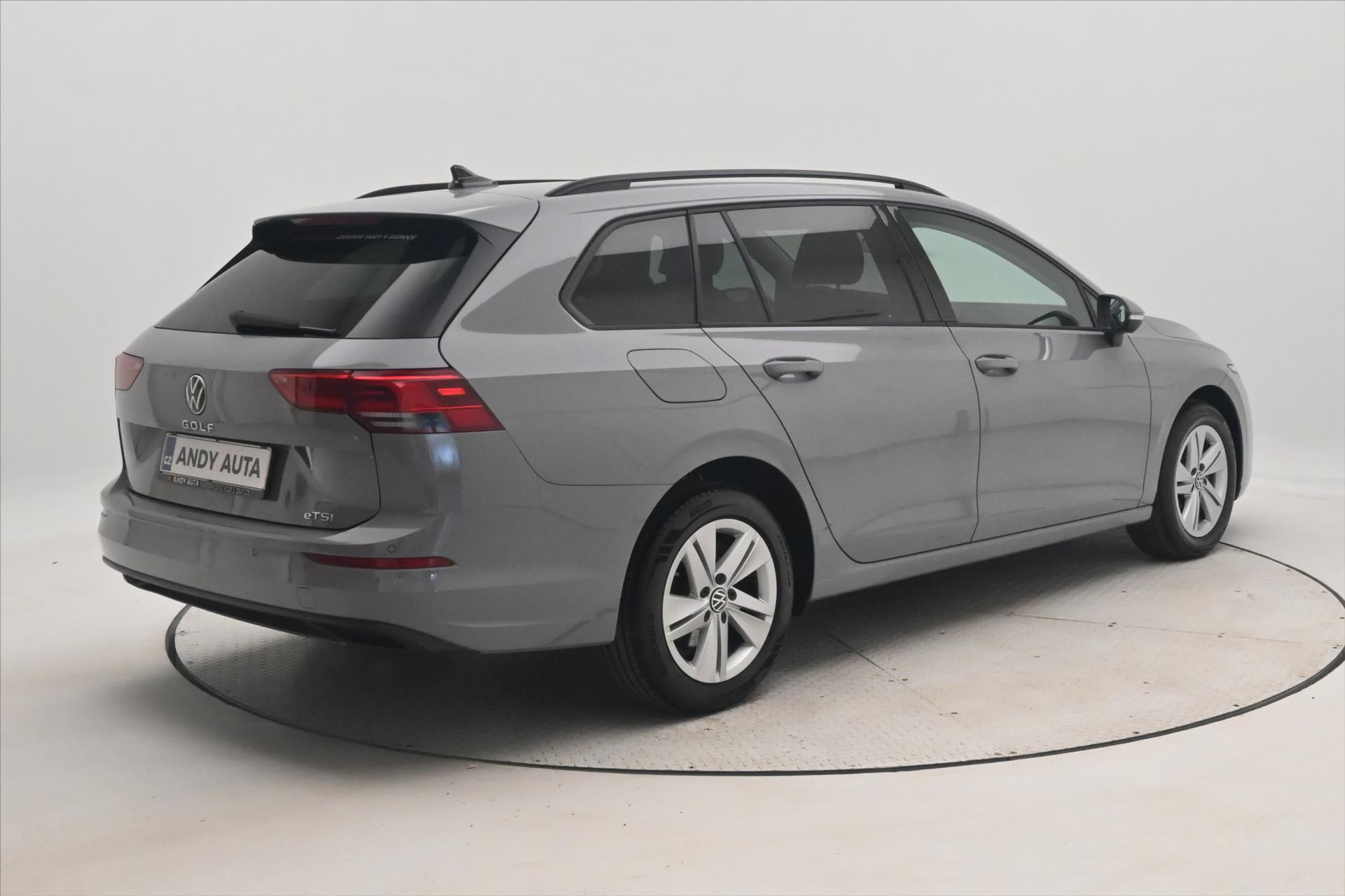 Hlavní fotografie vozu Volkswagen Golf 1,5 eTSI 96kW DSG Life Business Záruka až 5 let (5)