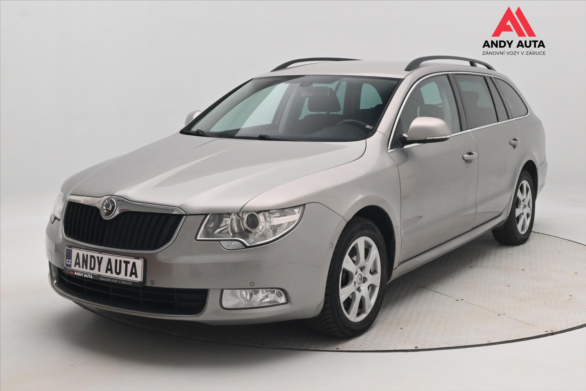 Hlavní fotografie vozu Škoda Superb 2,0 TDI 103 kW DSG Ambition (1)