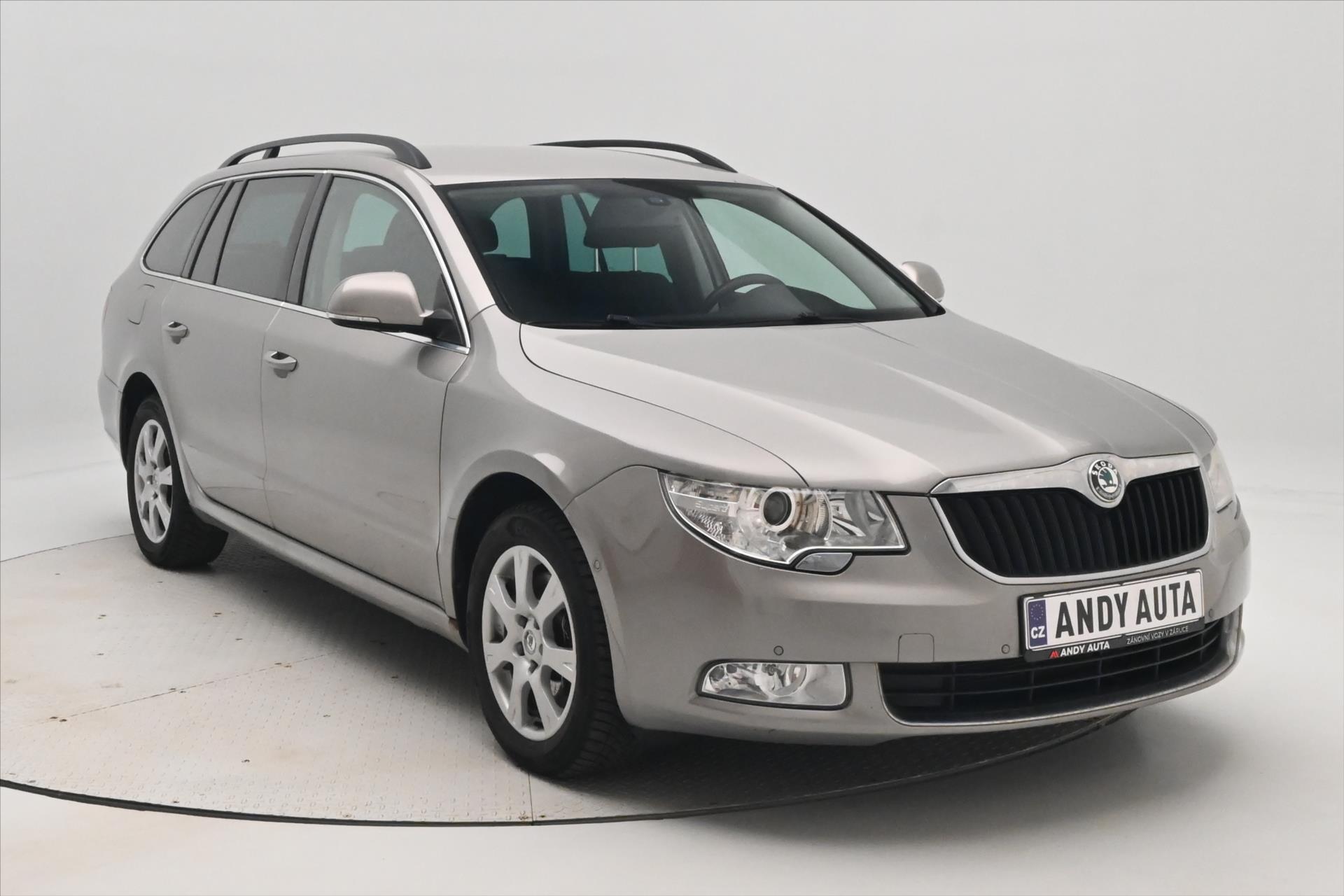 Hlavní fotografie vozu Škoda Superb 2,0 TDI 103 kW DSG Ambition (3)