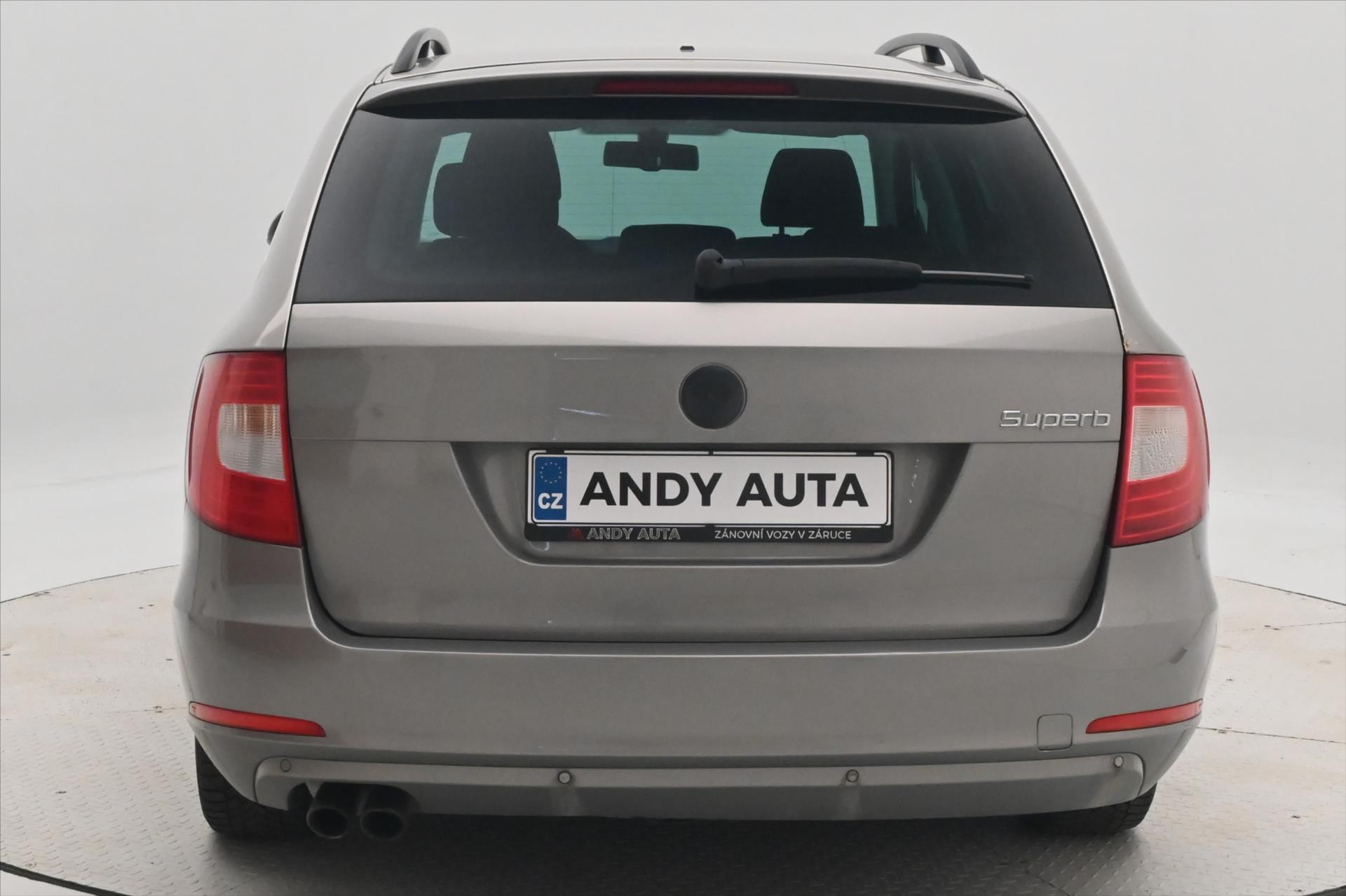 Hlavní fotografie vozu Škoda Superb 2,0 TDI 103 kW DSG Ambition (6)