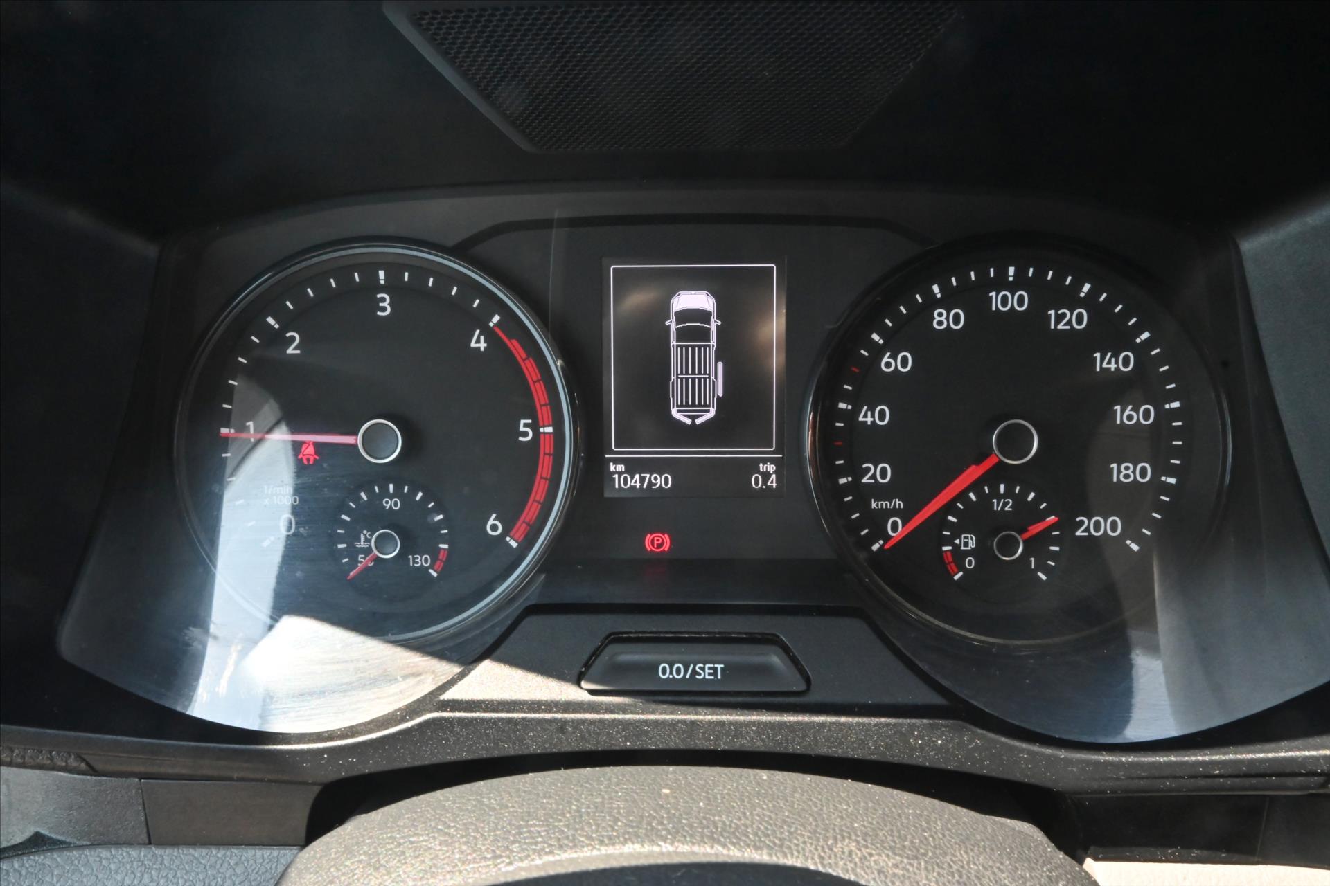 Hlavní fotografie vozu Volkswagen Crafter 2,0 TDI 103 kW L2H2 Navi Kamera Záruka až 5 let (15)