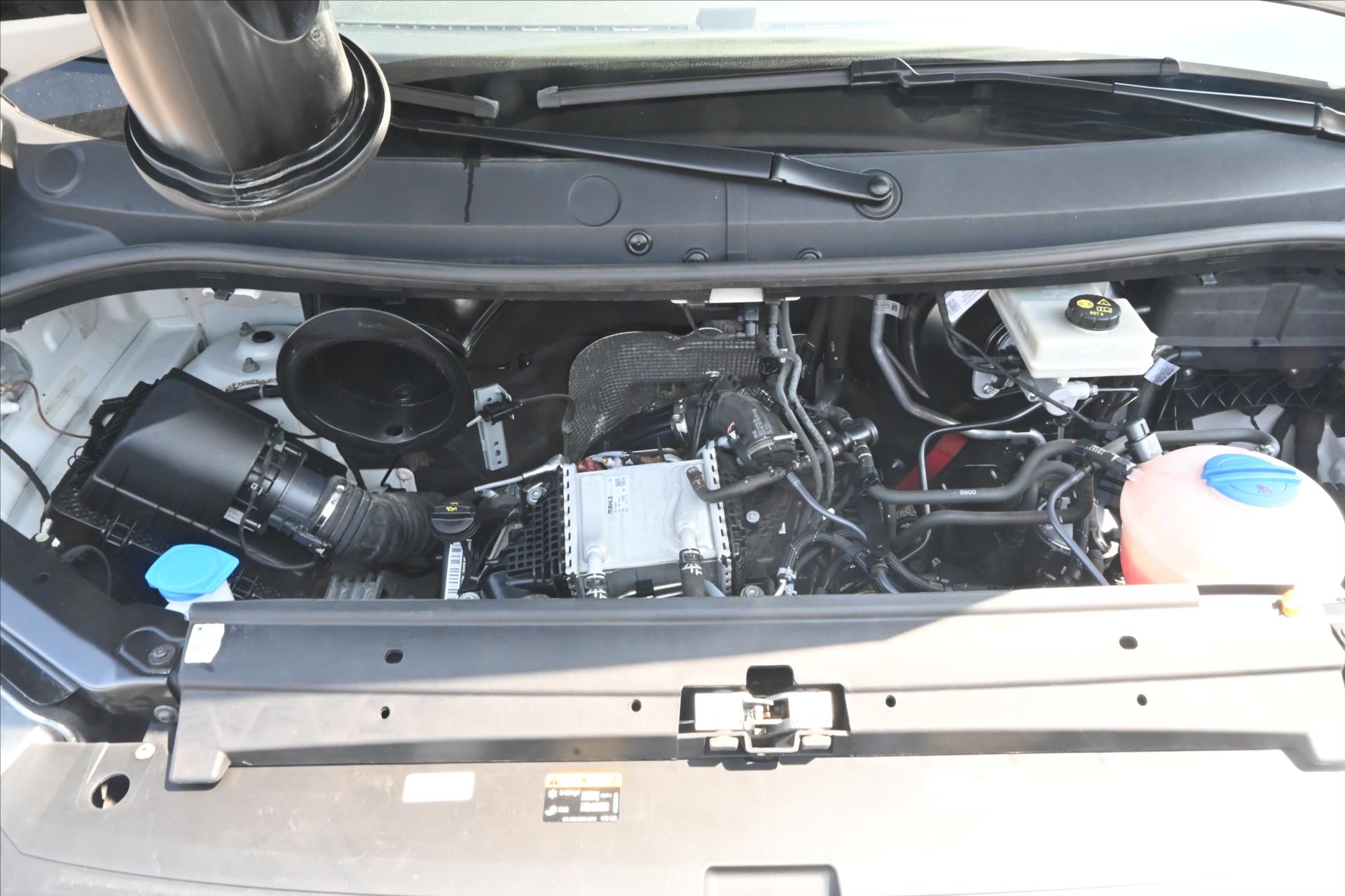 Hlavní fotografie vozu Volkswagen Crafter 2,0 TDI 103 kW L2H2 Navi Kamera Záruka až 5 let (8)