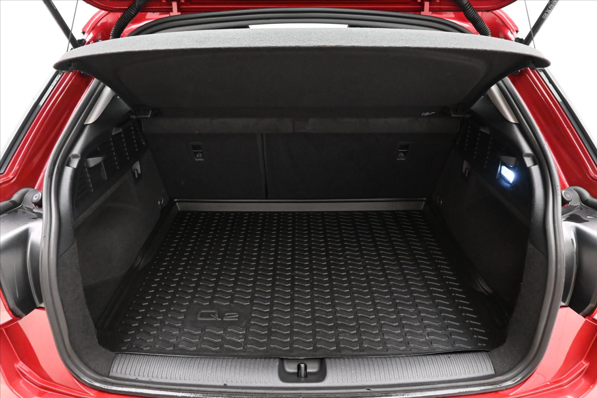 Hlavní fotografie vozu Audi Q2 1,5 35 TFSI 110 kW S-Tronic Záruka až 5 let (10)