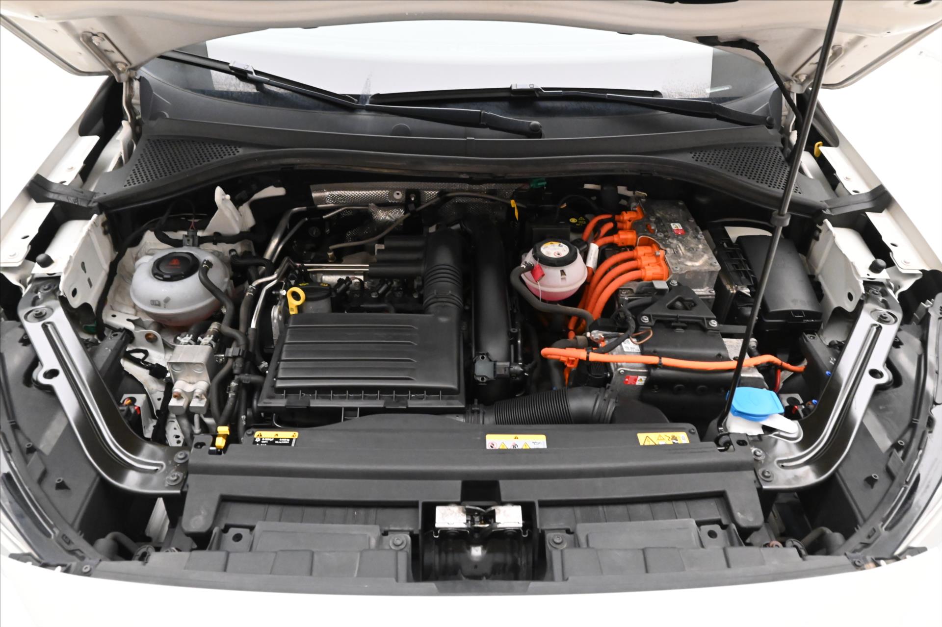Hlavní fotografie vozu Seat Tarraco 1,4 TSI 180kW e-Hybrid Xcellence DSG Záruka až 5 let (9)