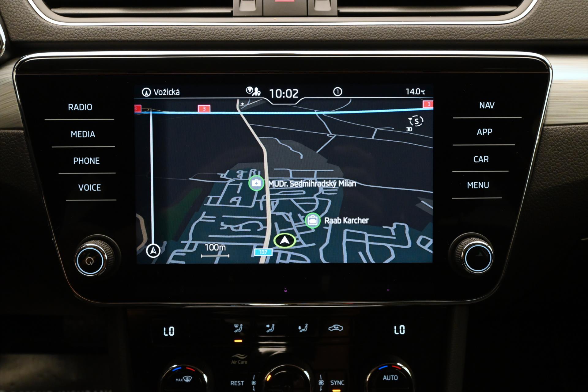 Main photo of the car Skoda Superb 2.0 TDI 110 kW DSG Ambition Warranty up to 5 years (20)