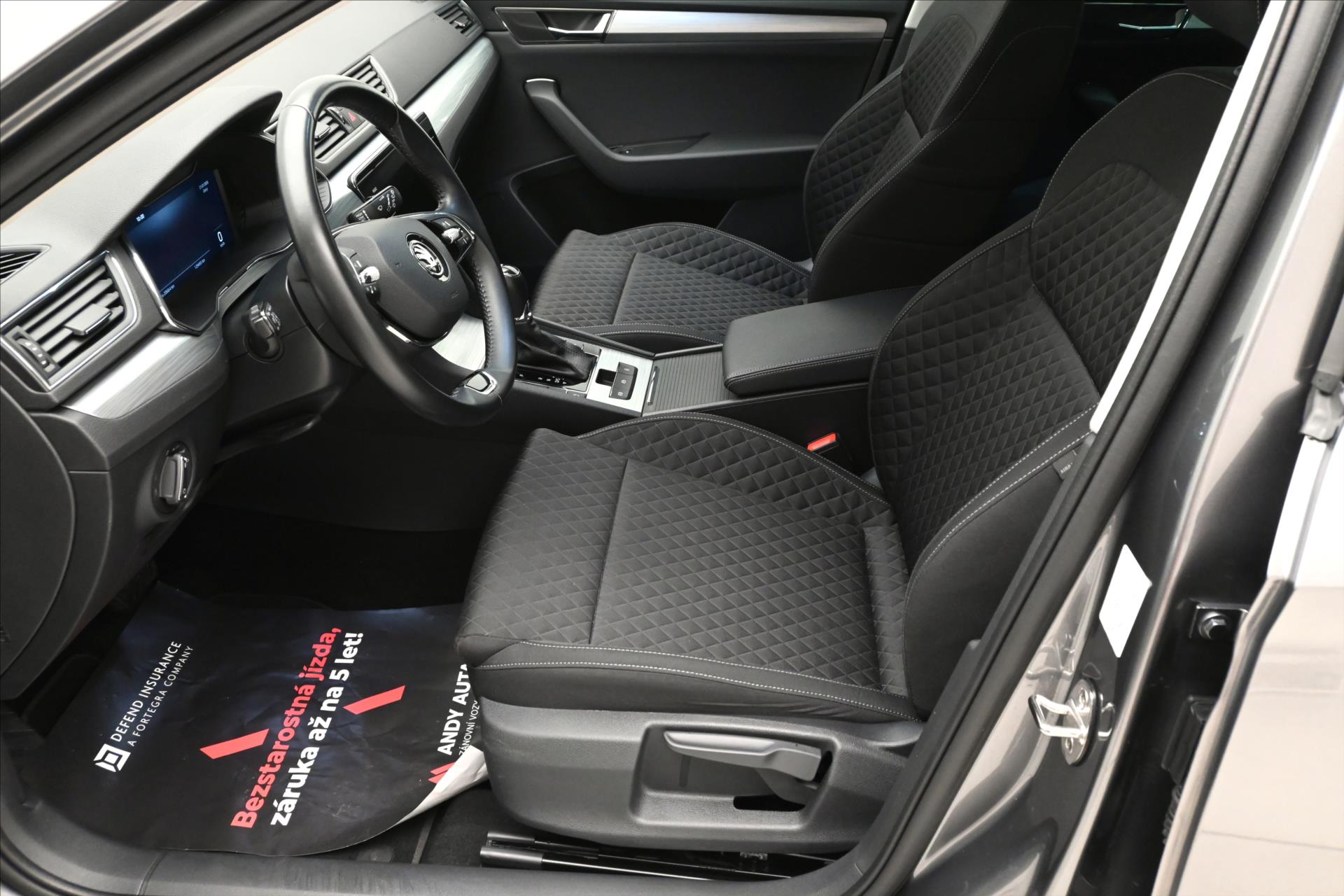 Hlavní fotografie vozu Škoda Superb 2,0 TDI 110 kW DSG TAŽNÉ NAVI Záruka až 5 let (14)