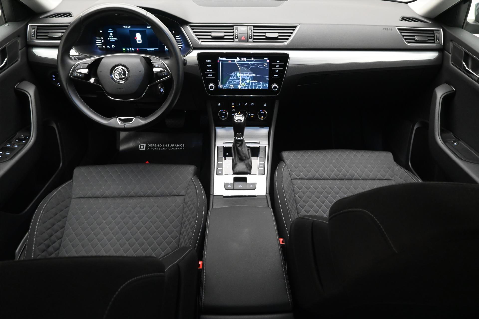 Hlavní fotografie vozu Škoda Superb 2,0 TDI 110 kW DSG TAŽNÉ NAVI Záruka až 5 let (16)