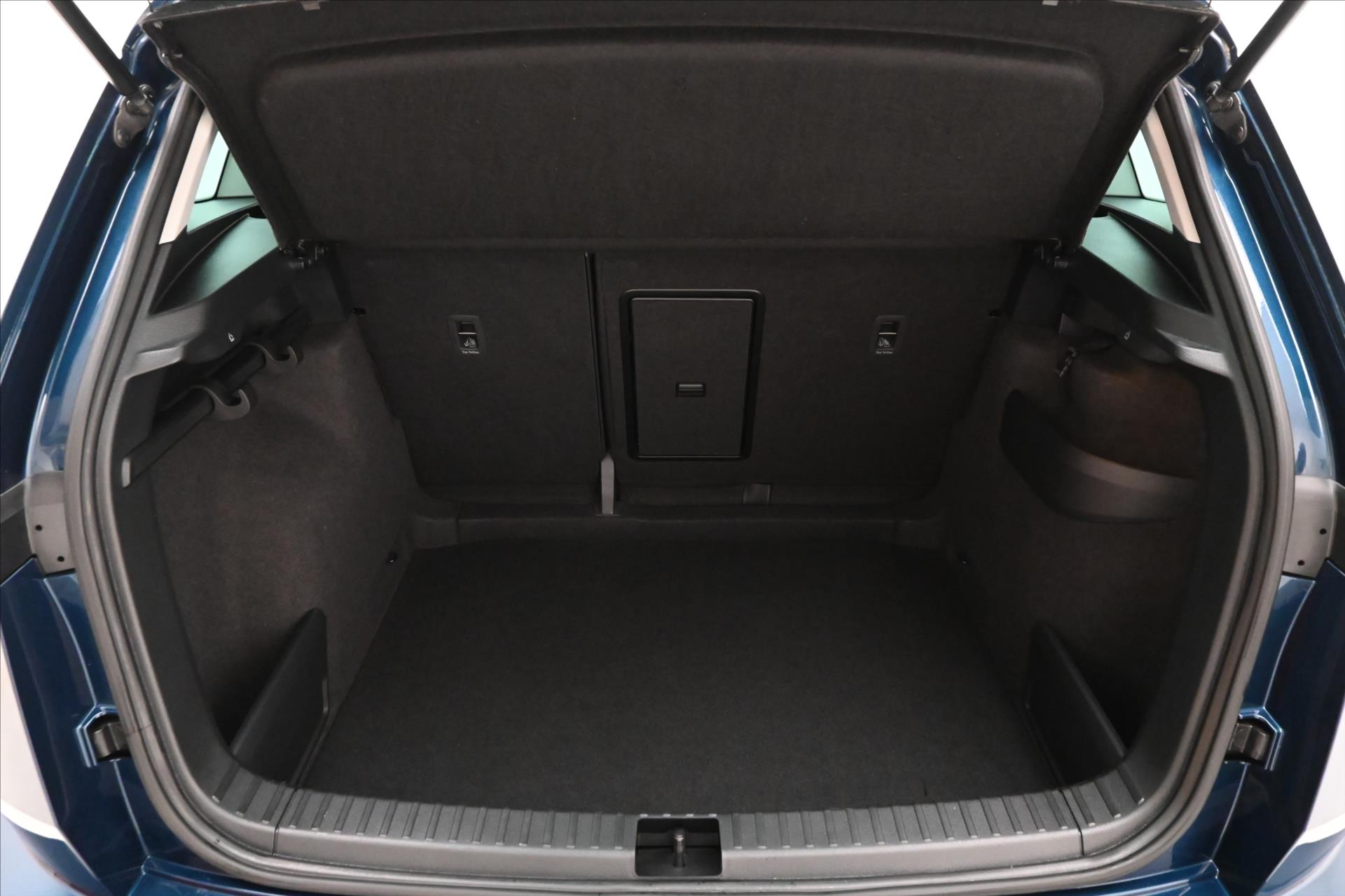 Main photo of the car Skoda Karoq 2.0 TDI 85 kW DSG VIRTUAL Warranty up to 5 years (11)