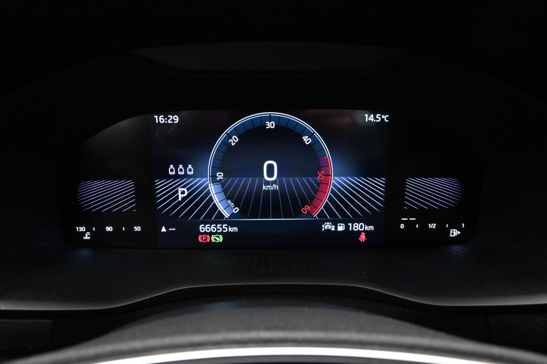 Main photo of the car Skoda Karoq 2.0 TDI 85 kW DSG VIRTUAL Warranty up to 5 years (17)