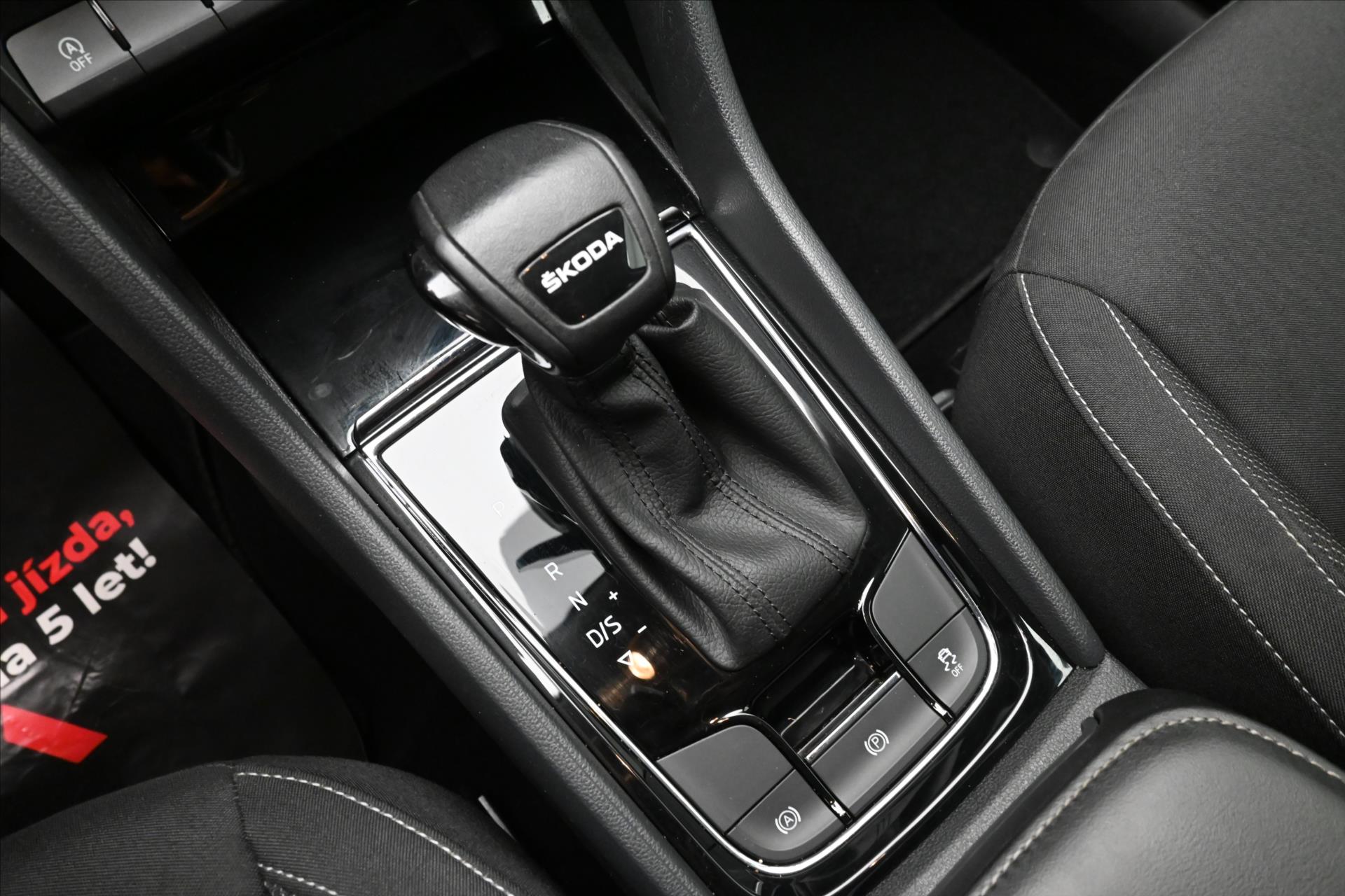 Main photo of the car Skoda Karoq 2.0 TDI 85 kW DSG VIRTUAL Warranty up to 5 years (23)