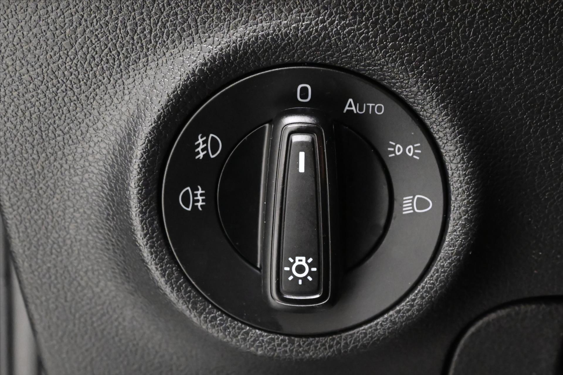 Main photo of the car Skoda Karoq 2.0 TDI 85 kW DSG VIRTUAL Warranty up to 5 years (27)